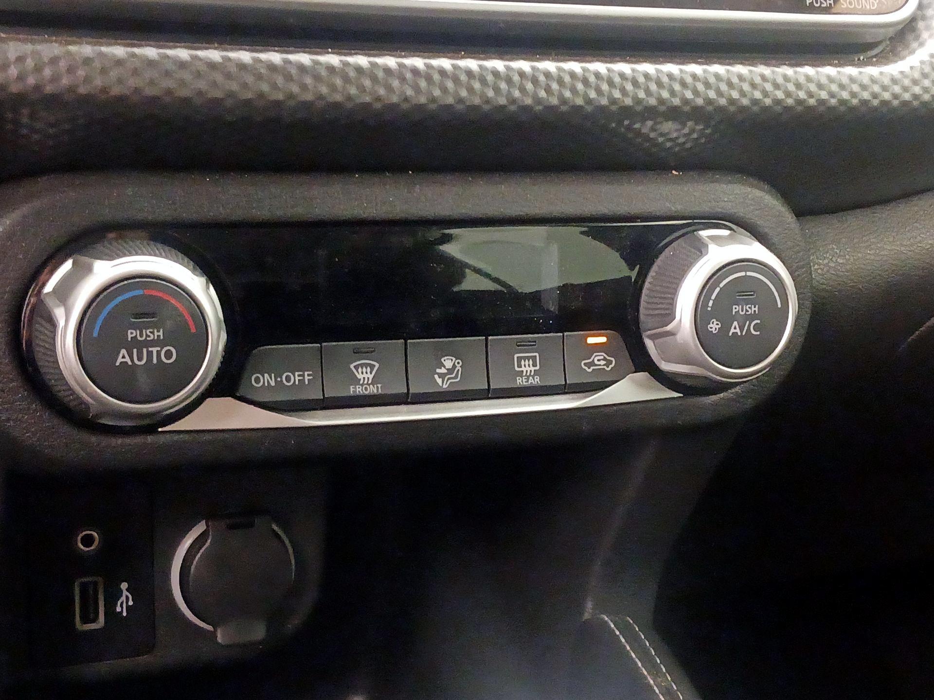 Thumbnail: 2020 Nissan Kicks - 15
