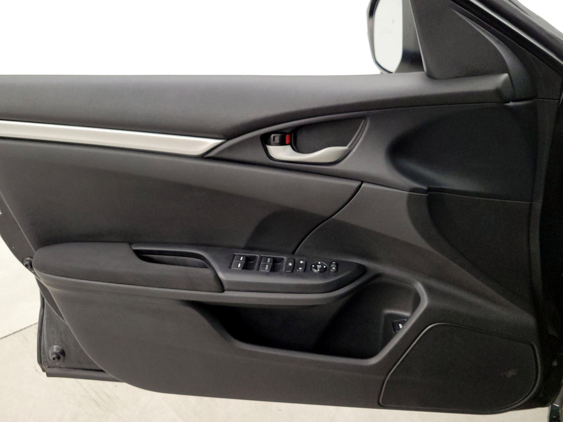 Thumbnail: 2020 Honda Civic - 12