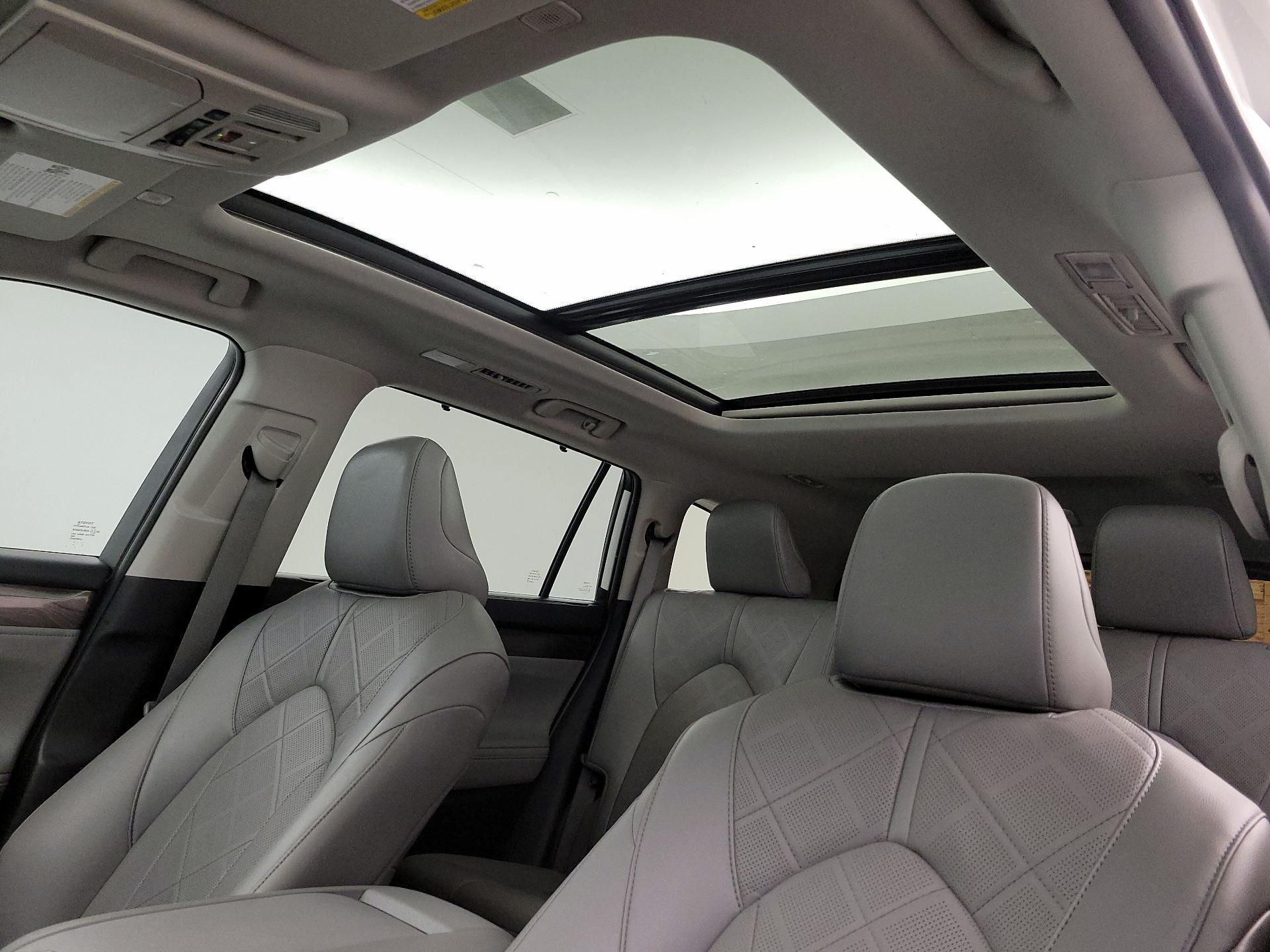 Thumbnail: 2025 Toyota Highlander - 17