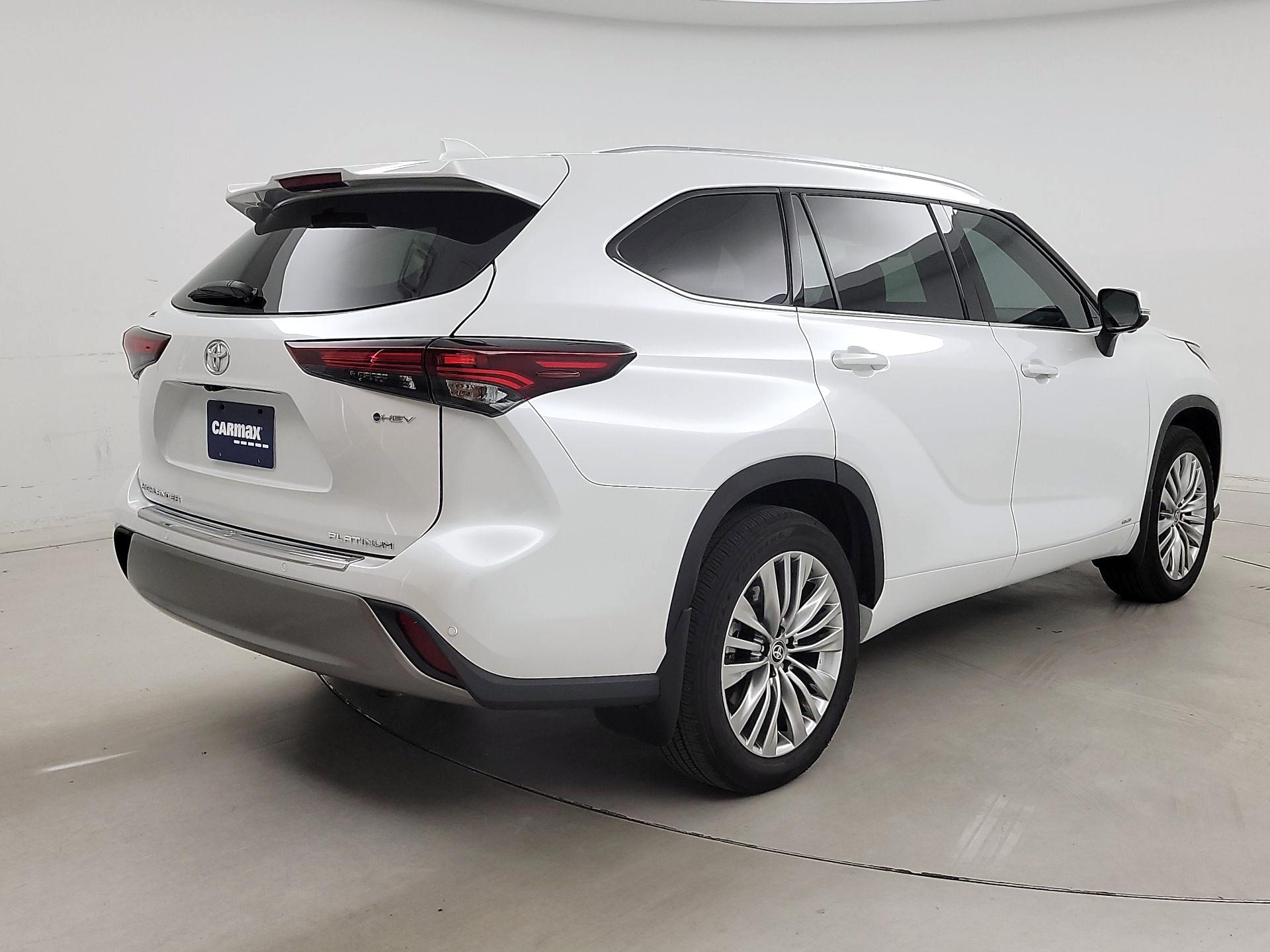 Thumbnail: 2025 Toyota Highlander - 5