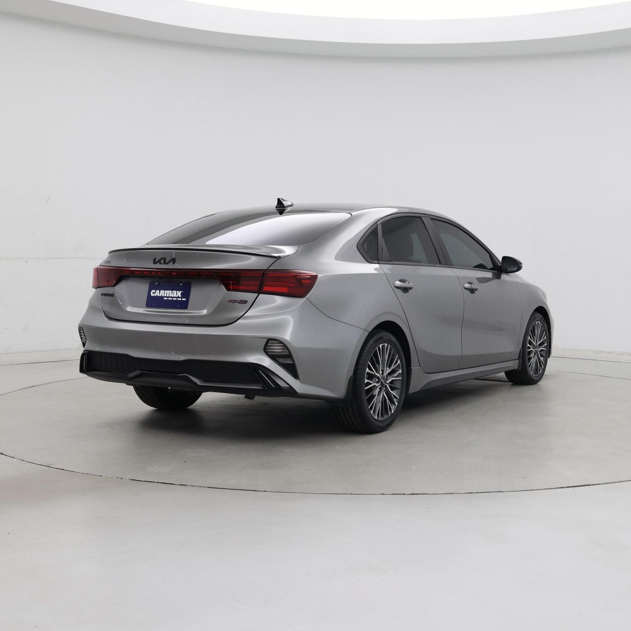 Thumbnail: 2022 Kia Forte - 8