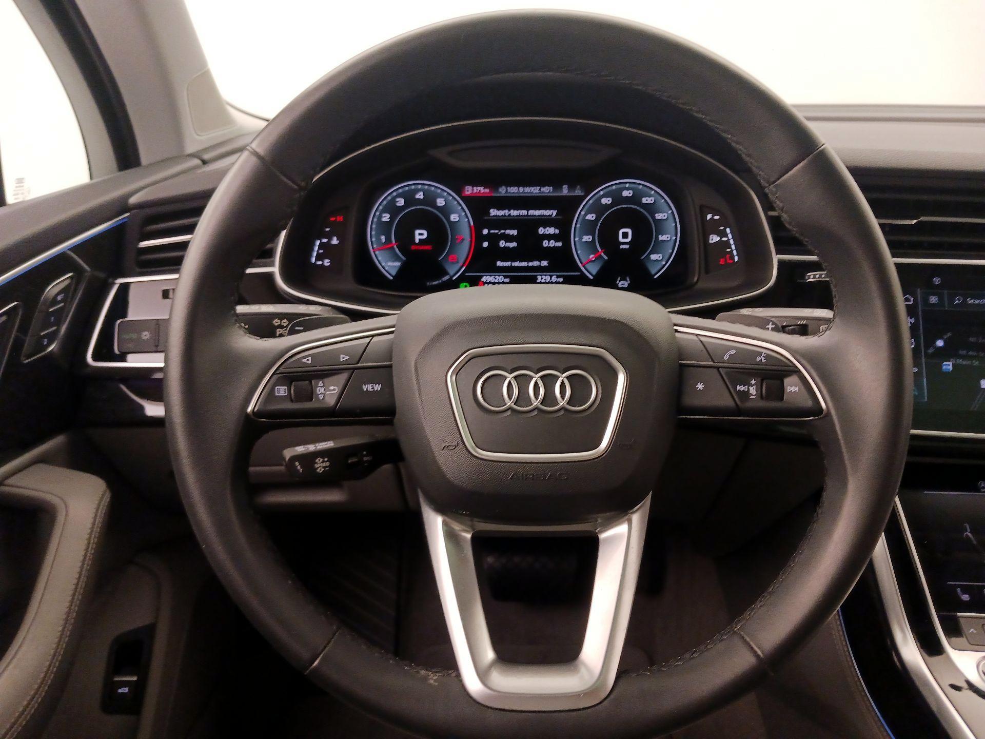 Thumbnail: 2022 Audi Q7 - 10