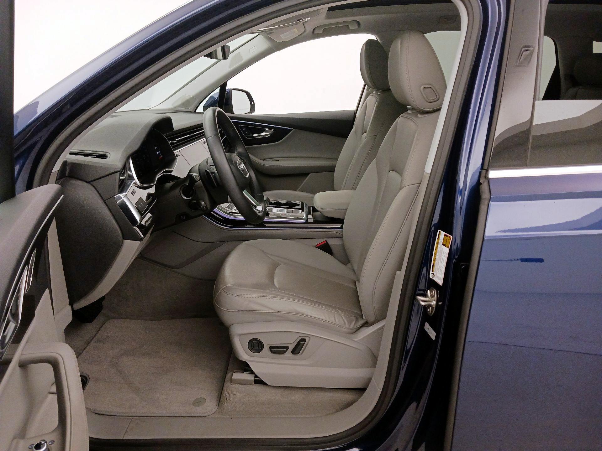 Thumbnail: 2022 Audi Q7 - 11