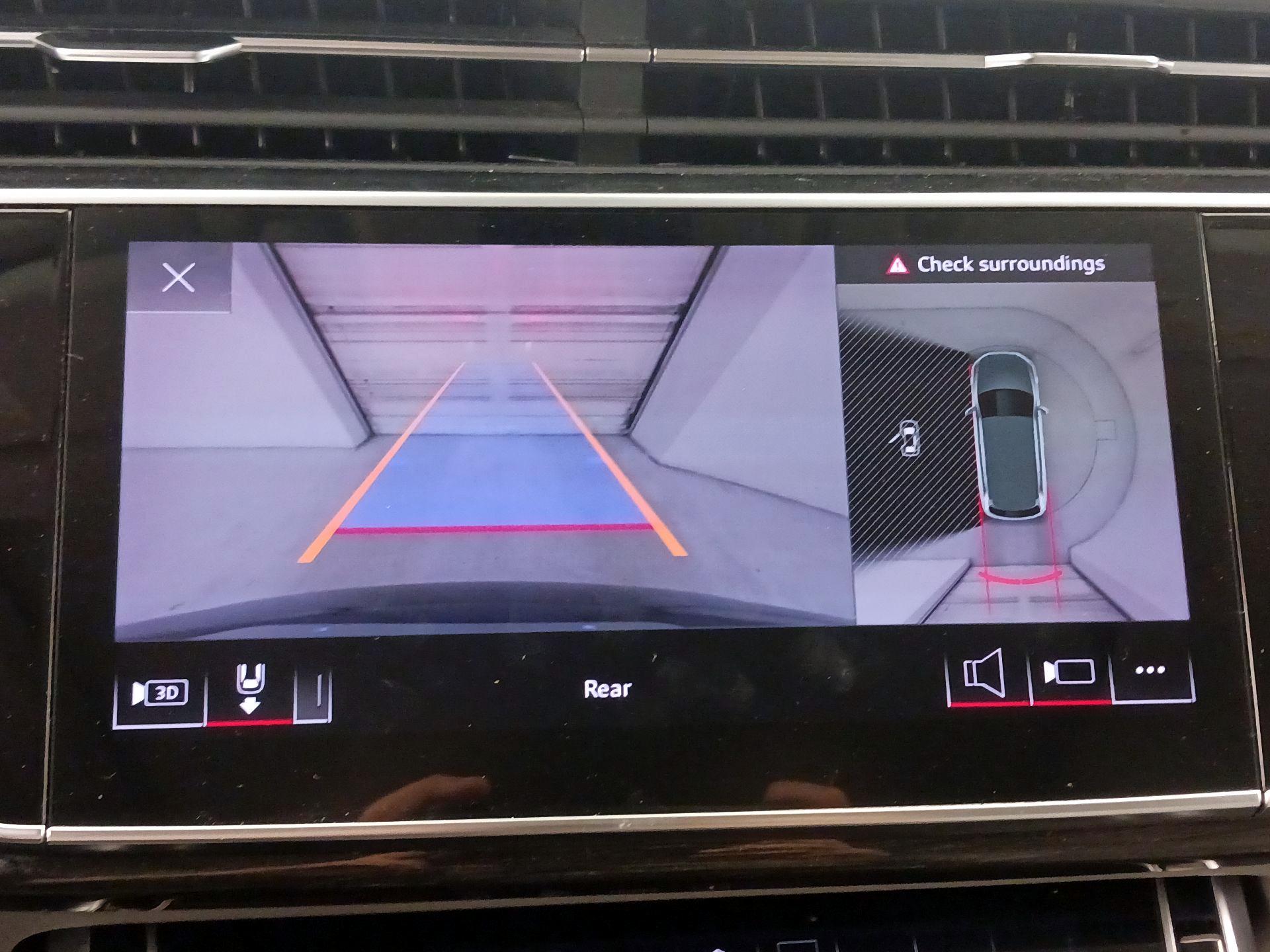 Thumbnail: 2022 Audi Q7 - 15
