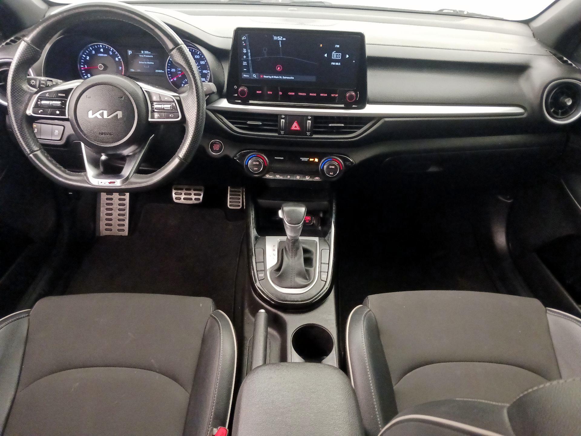 Thumbnail: 2023 Kia Forte - 9
