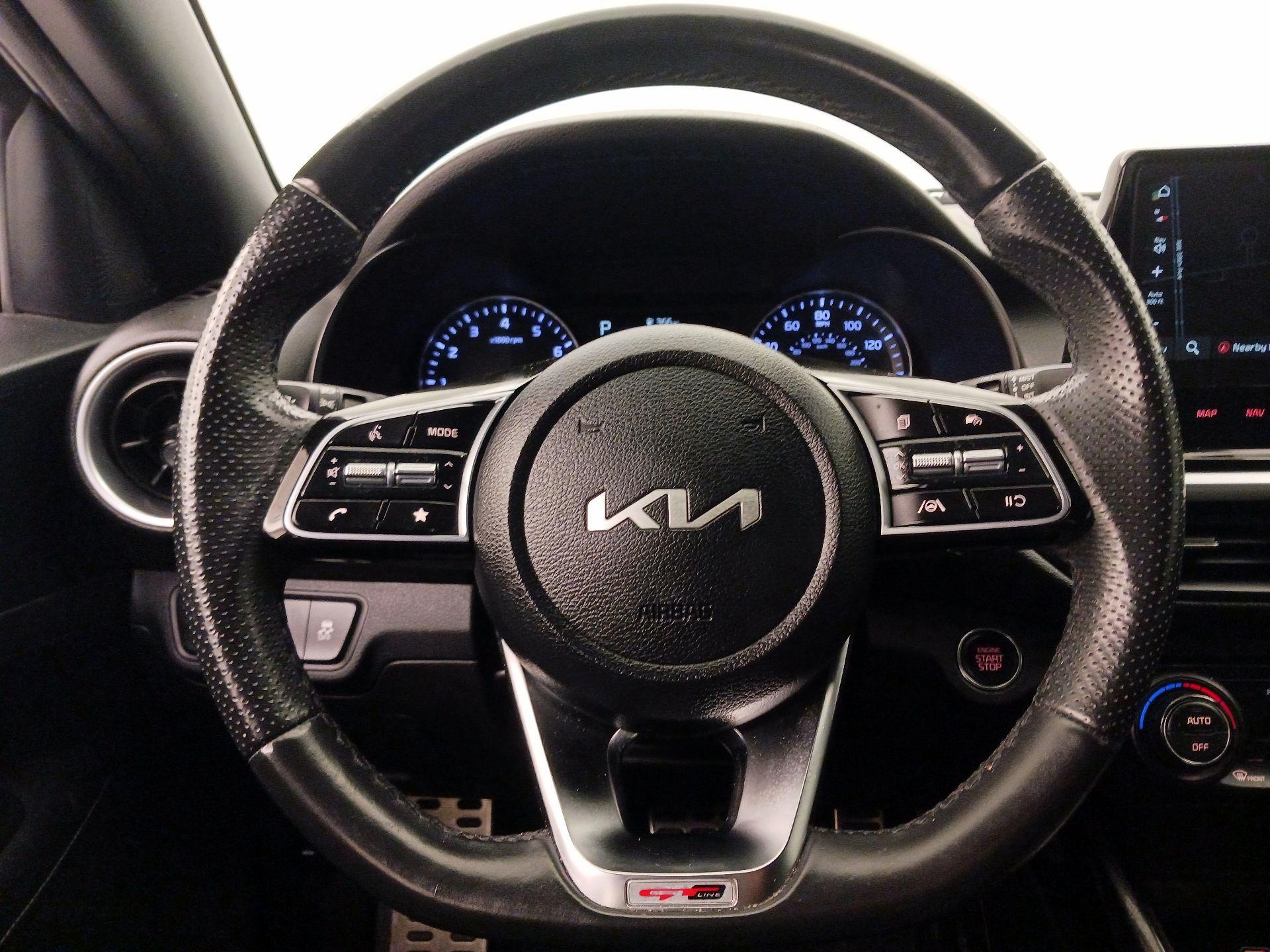 Thumbnail: 2023 Kia Forte - 10