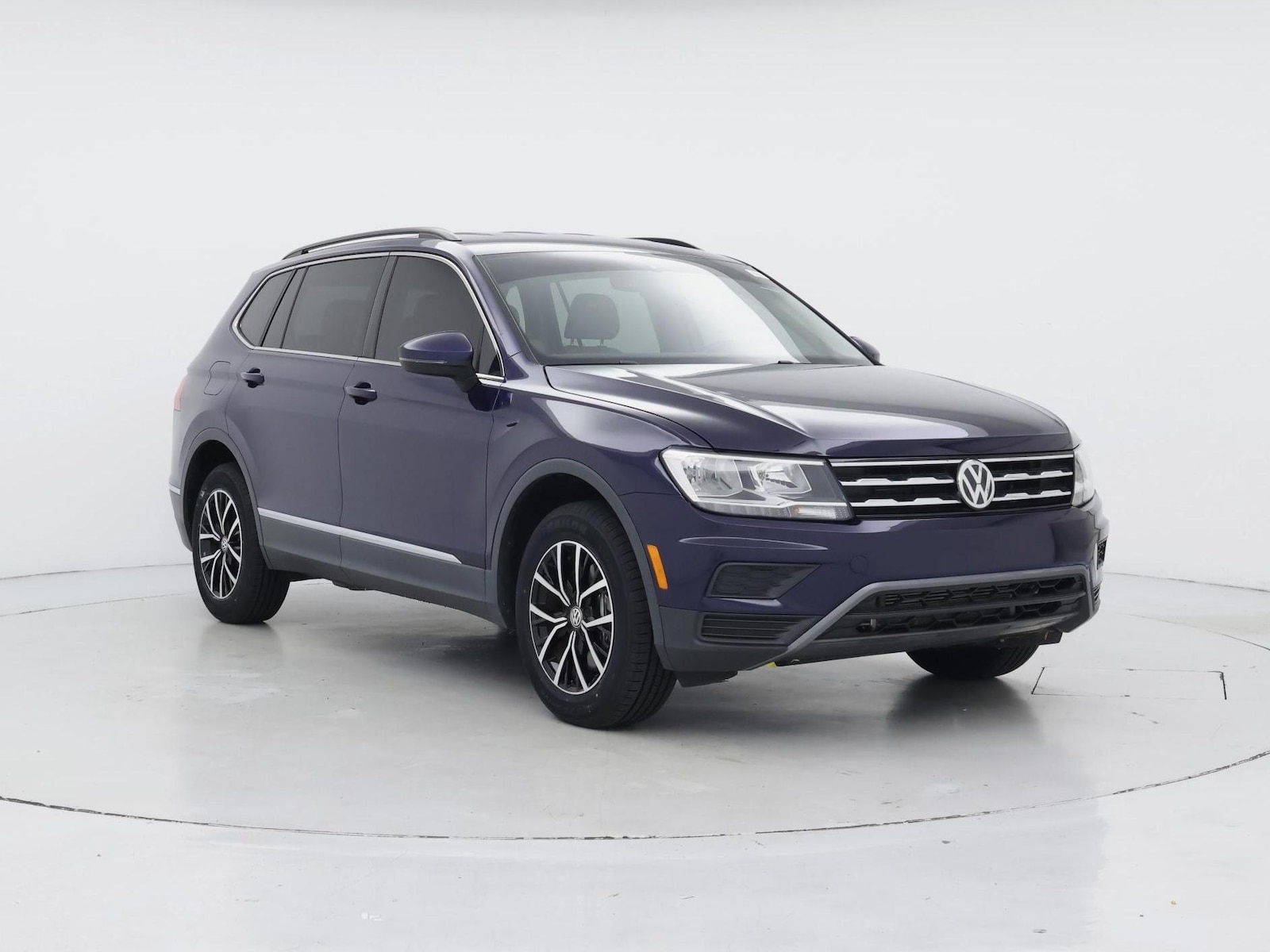 2021 Volkswagen Tiguan SE - Photo 2