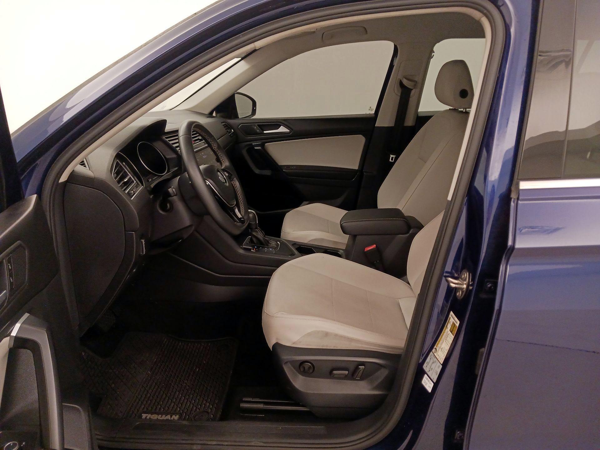 Thumbnail: 2021 Volkswagen Tiguan - 11