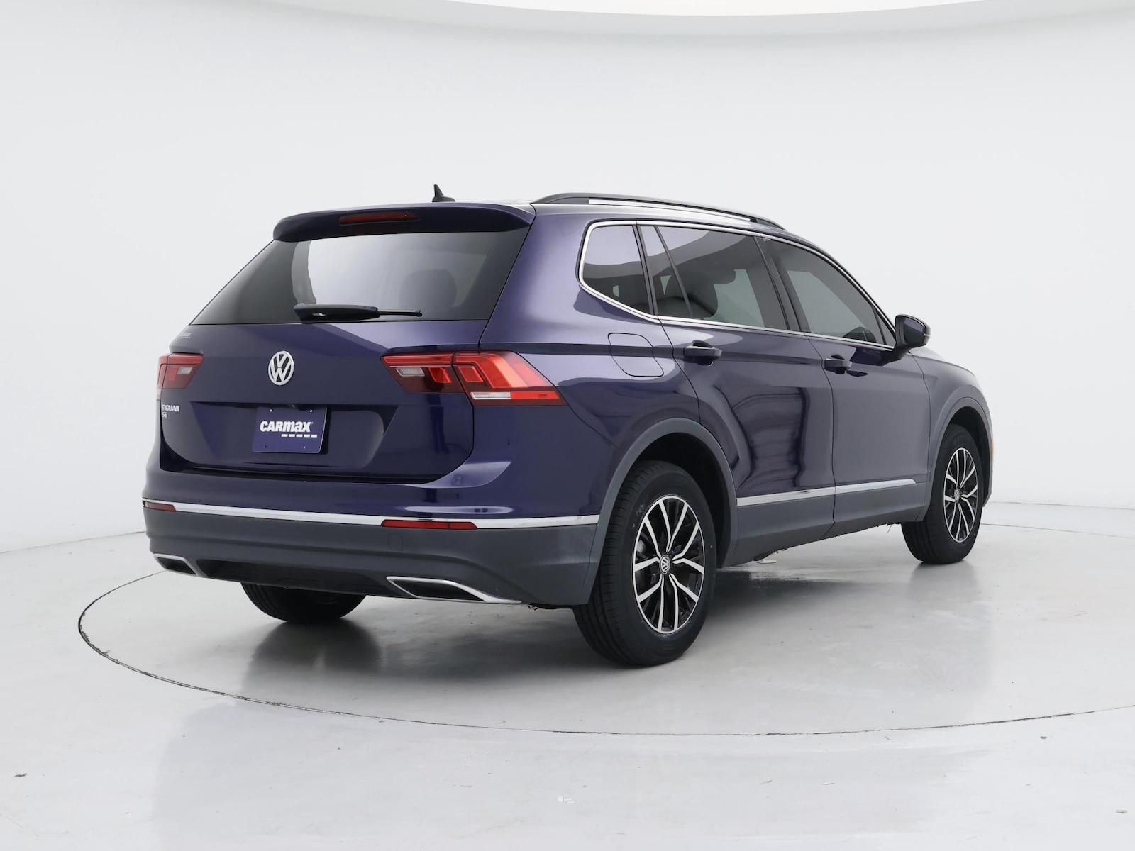 2021 Volkswagen Tiguan SE - Photo 9