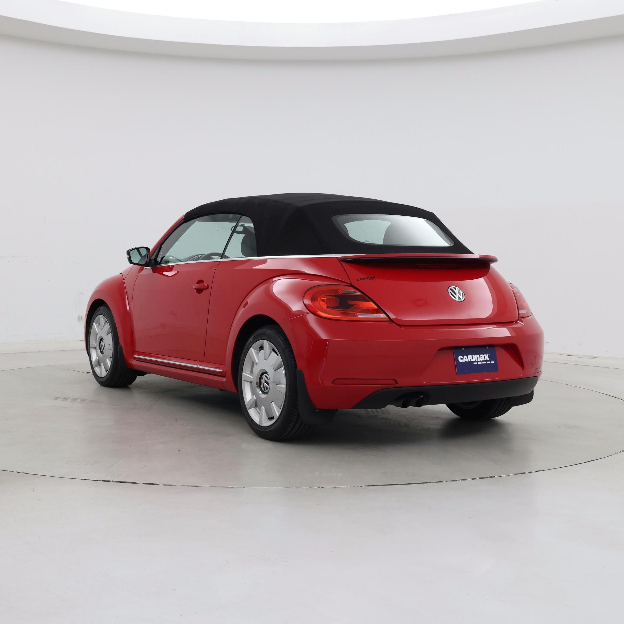 Thumbnail: 2015 Volkswagen Beetle - 2