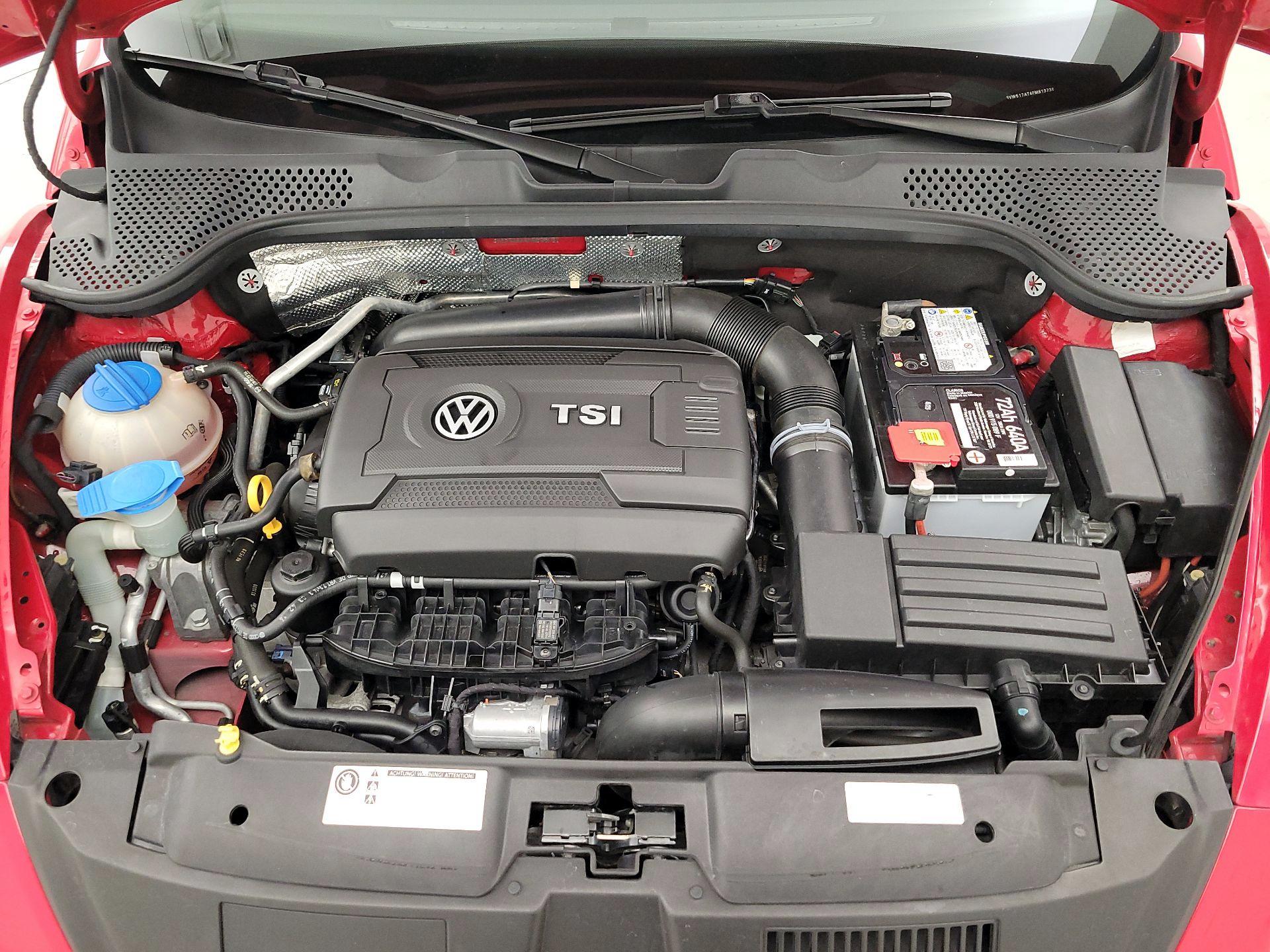 Thumbnail: 2015 Volkswagen Beetle - 20