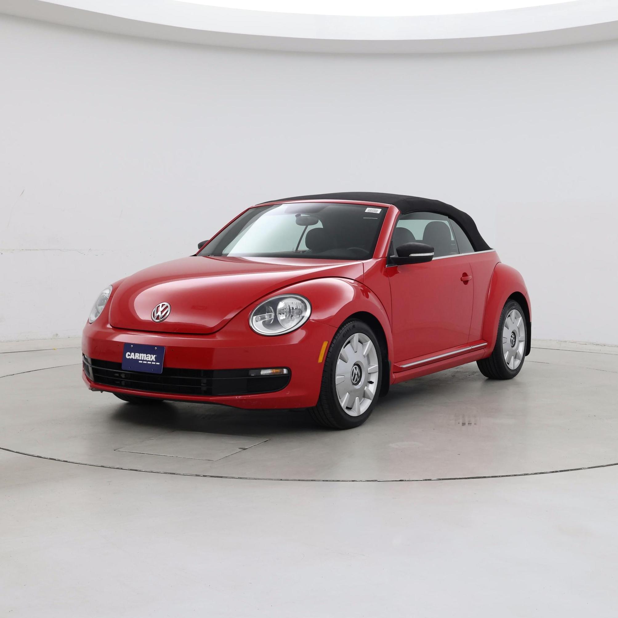 Thumbnail: 2015 Volkswagen Beetle - 4