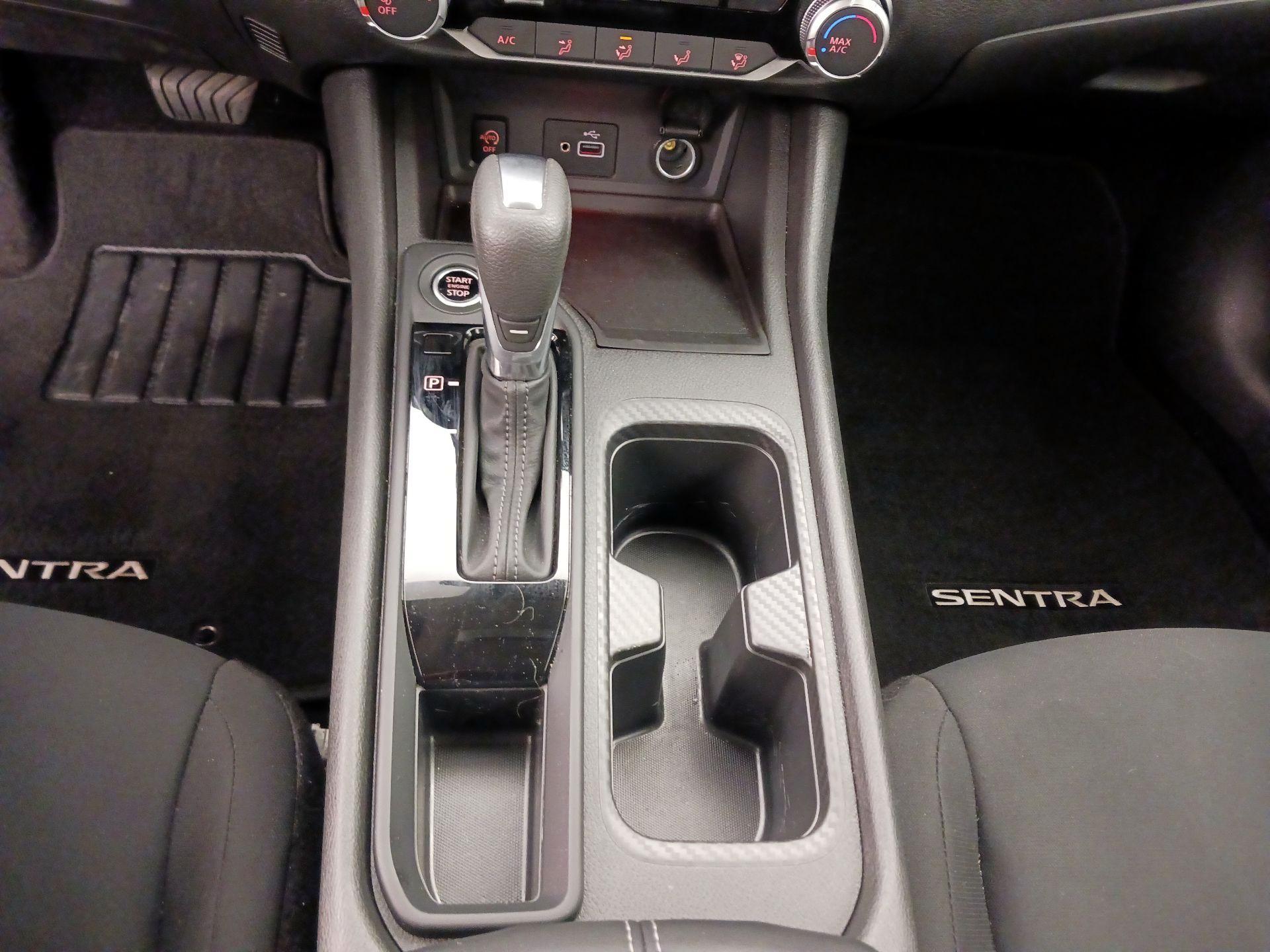 Thumbnail: 2024 Nissan Sentra - 17