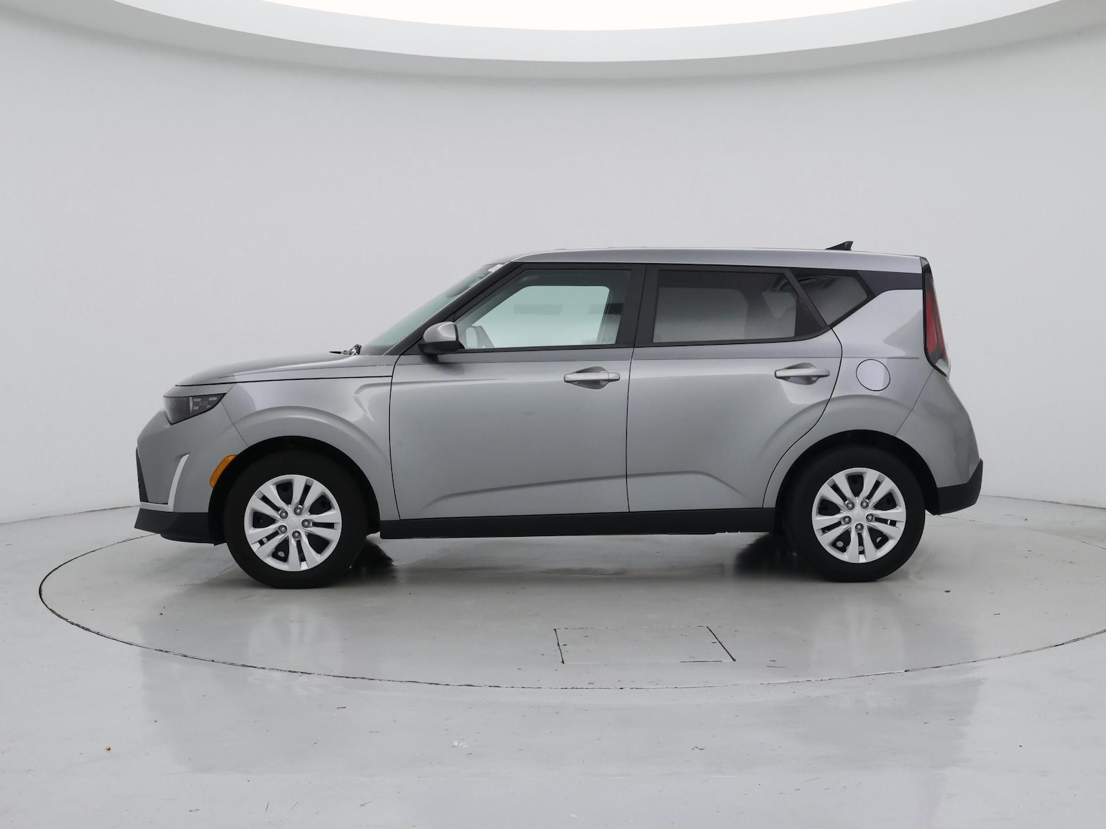 2024 Kia Soul LX - Photo 4