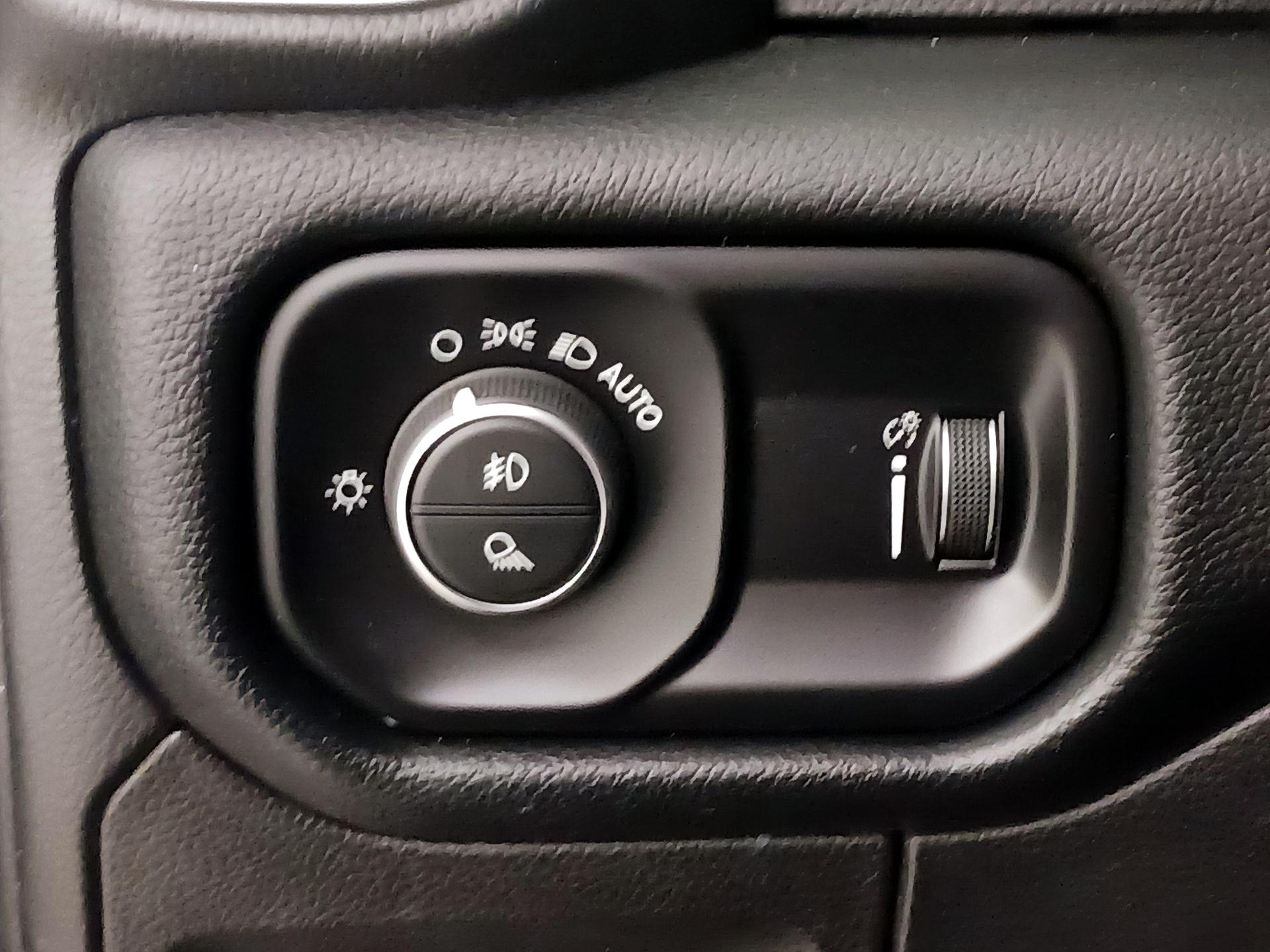 Thumbnail: 2021 RAM 1500 - 13