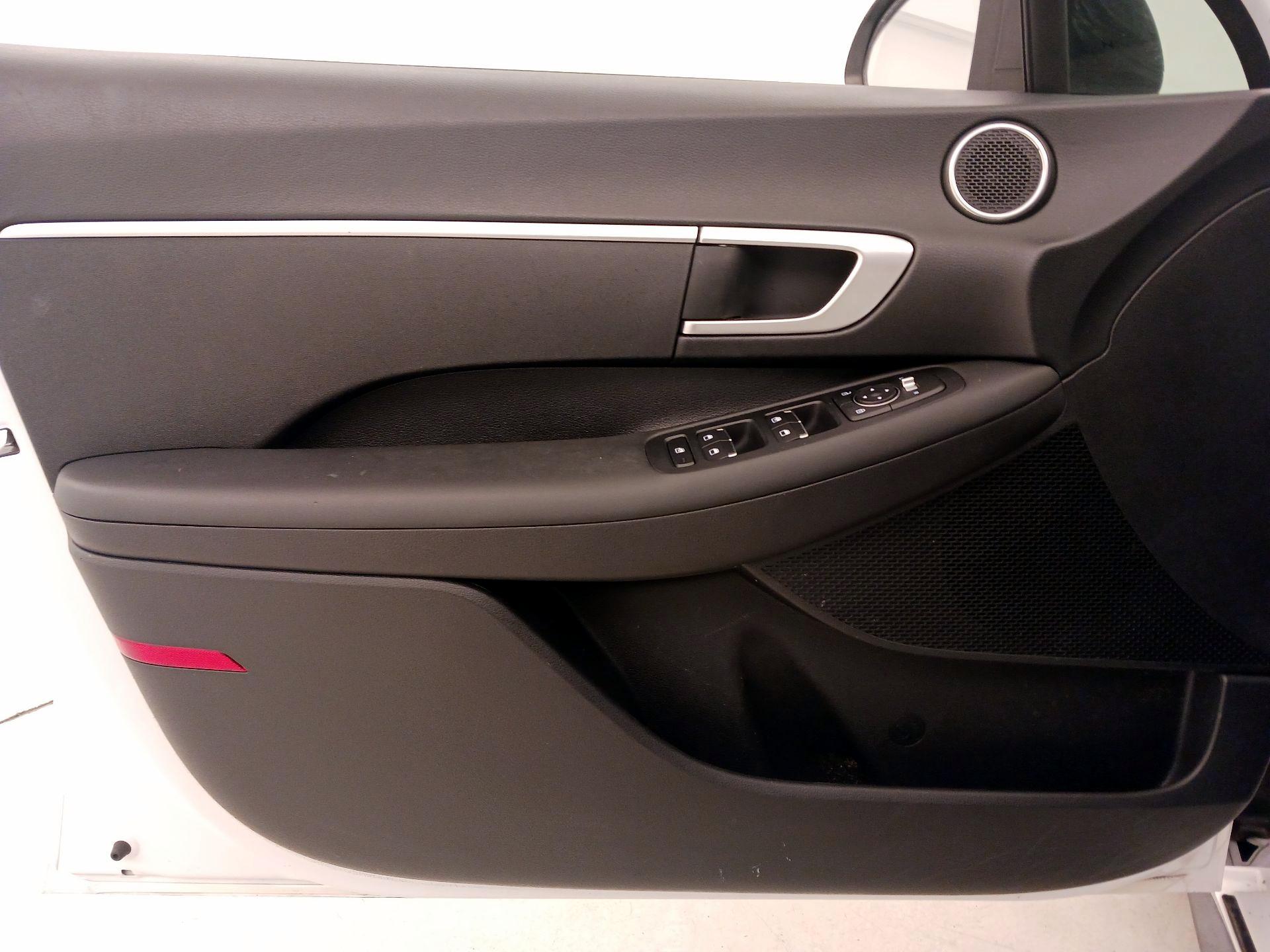 Thumbnail: 2021 Hyundai Sonata - 12