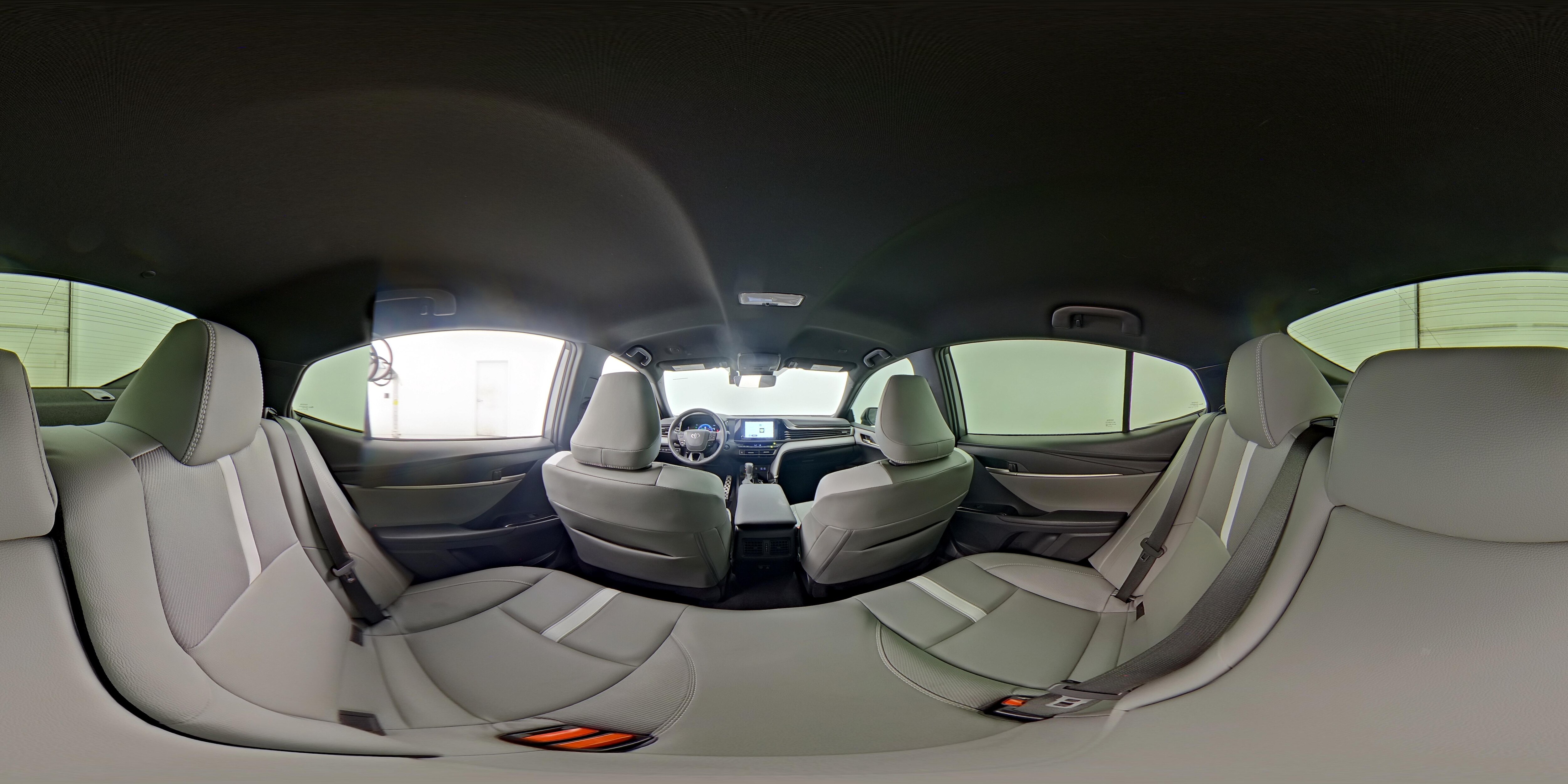 2025 Toyota Camry SE - Photo 25
