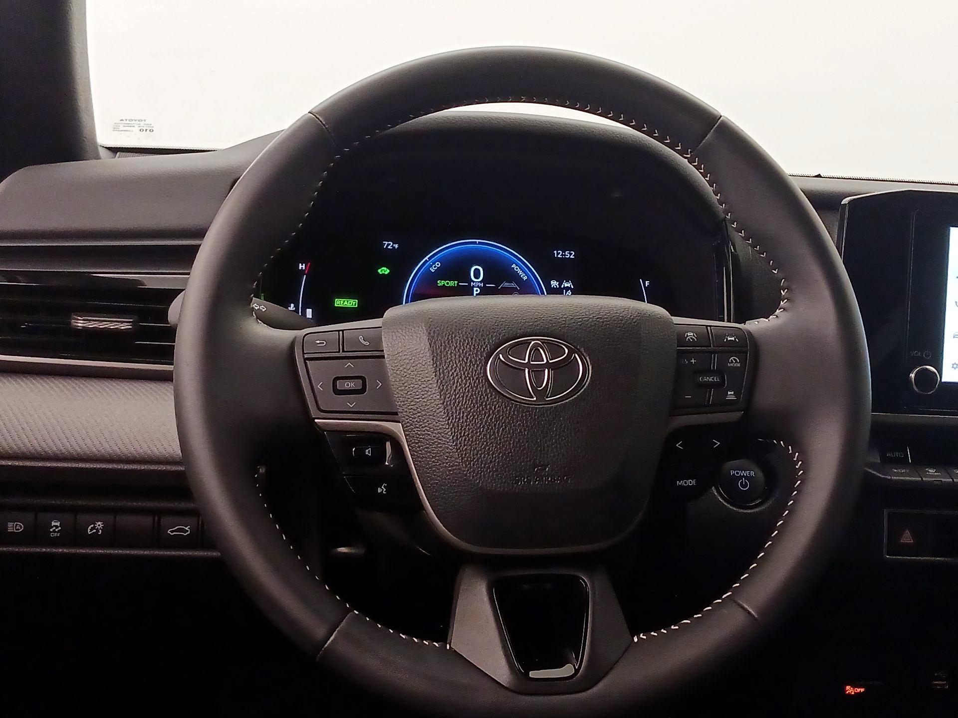 Thumbnail: 2025 Toyota Camry - 10