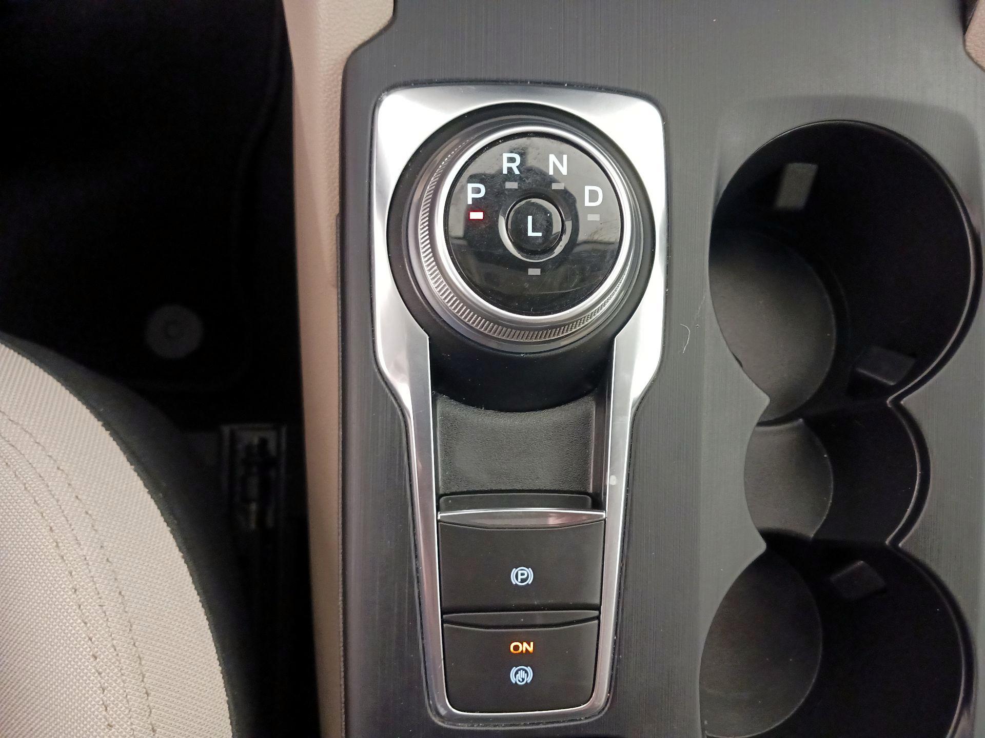 Thumbnail: 2022 Ford Escape - 17