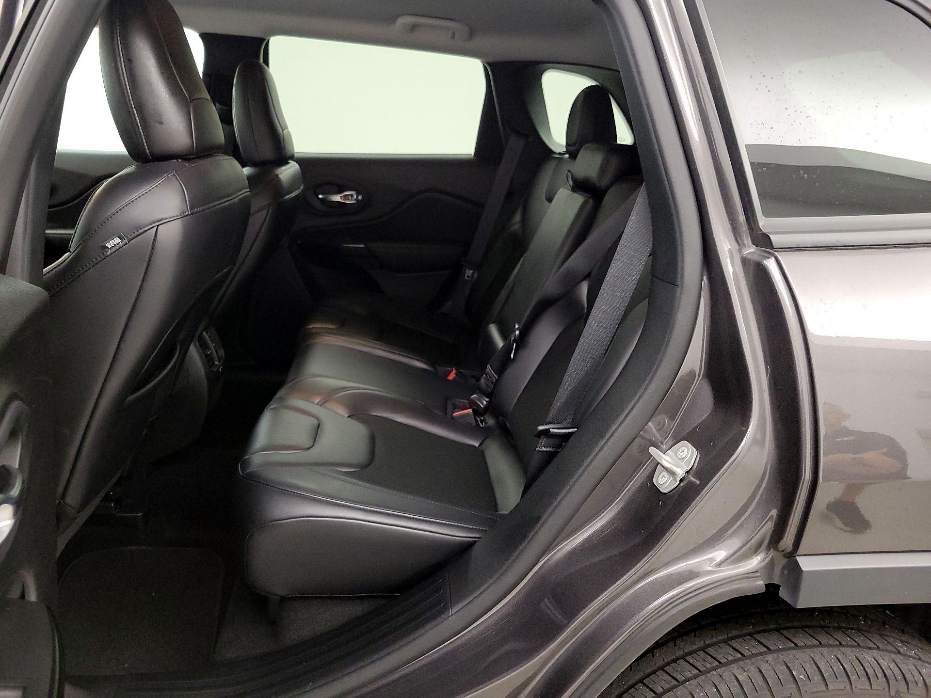 Thumbnail: 2021 Jeep Cherokee - 19
