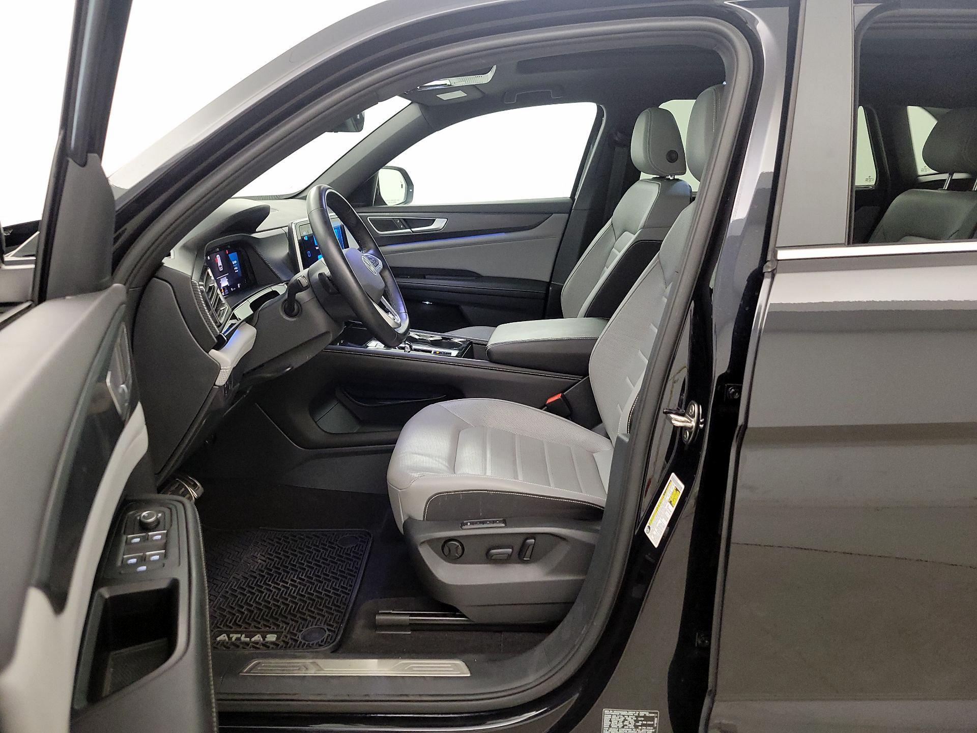 Thumbnail: 2024 Volkswagen Atlas - 11