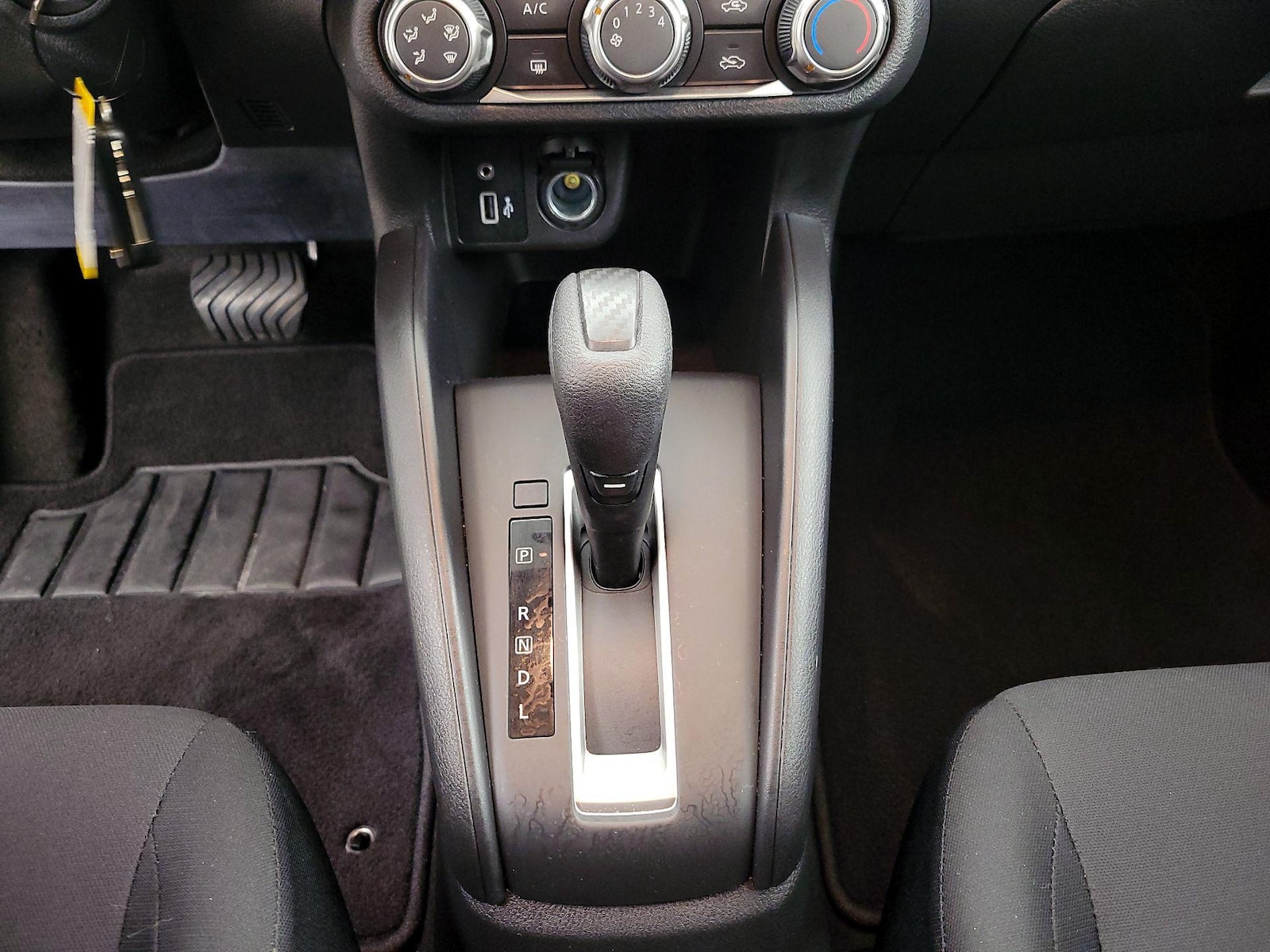 2022 Nissan Versa Sedan S - Photo 16