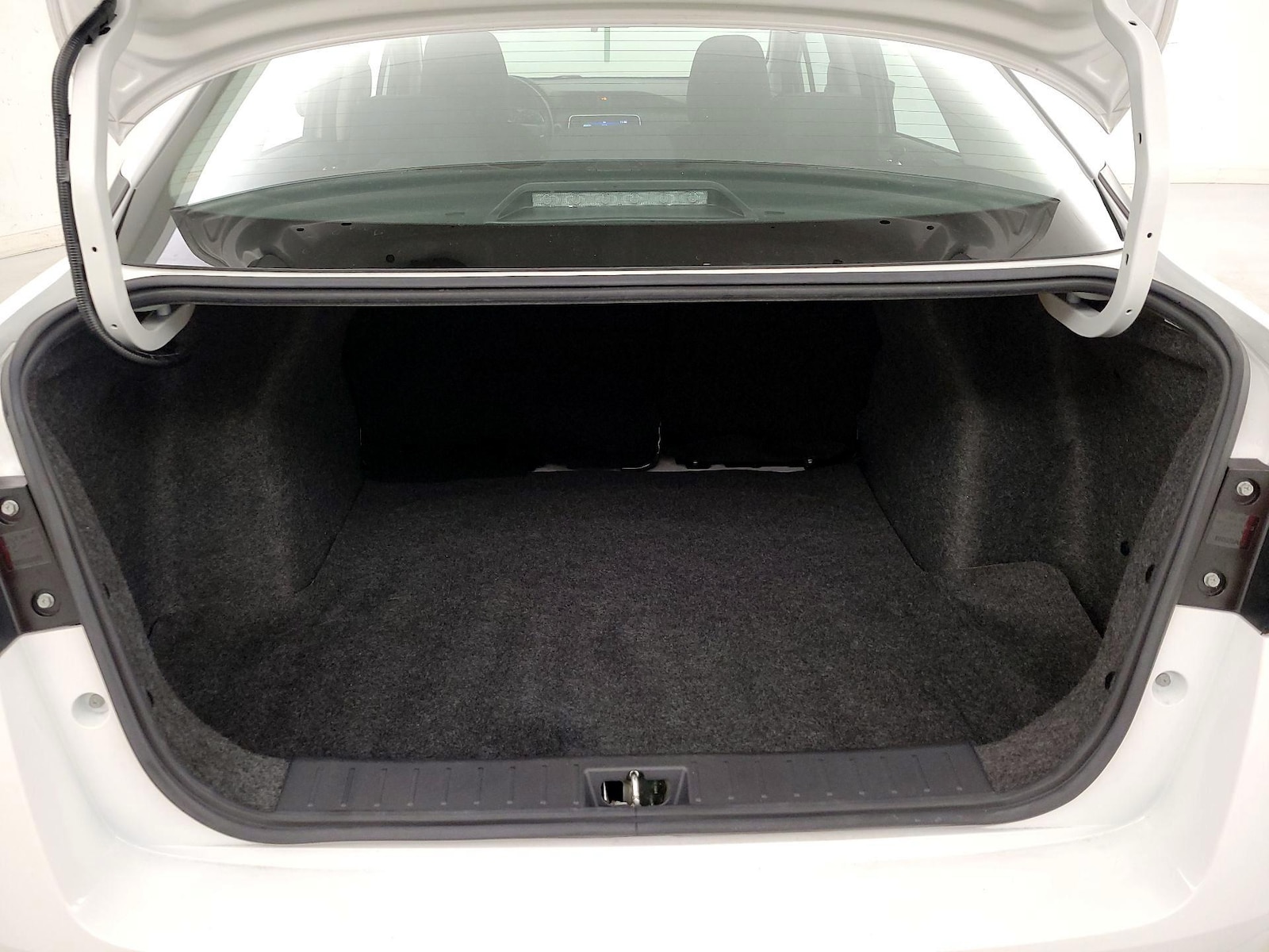 2022 Nissan Versa Sedan S - Photo 19