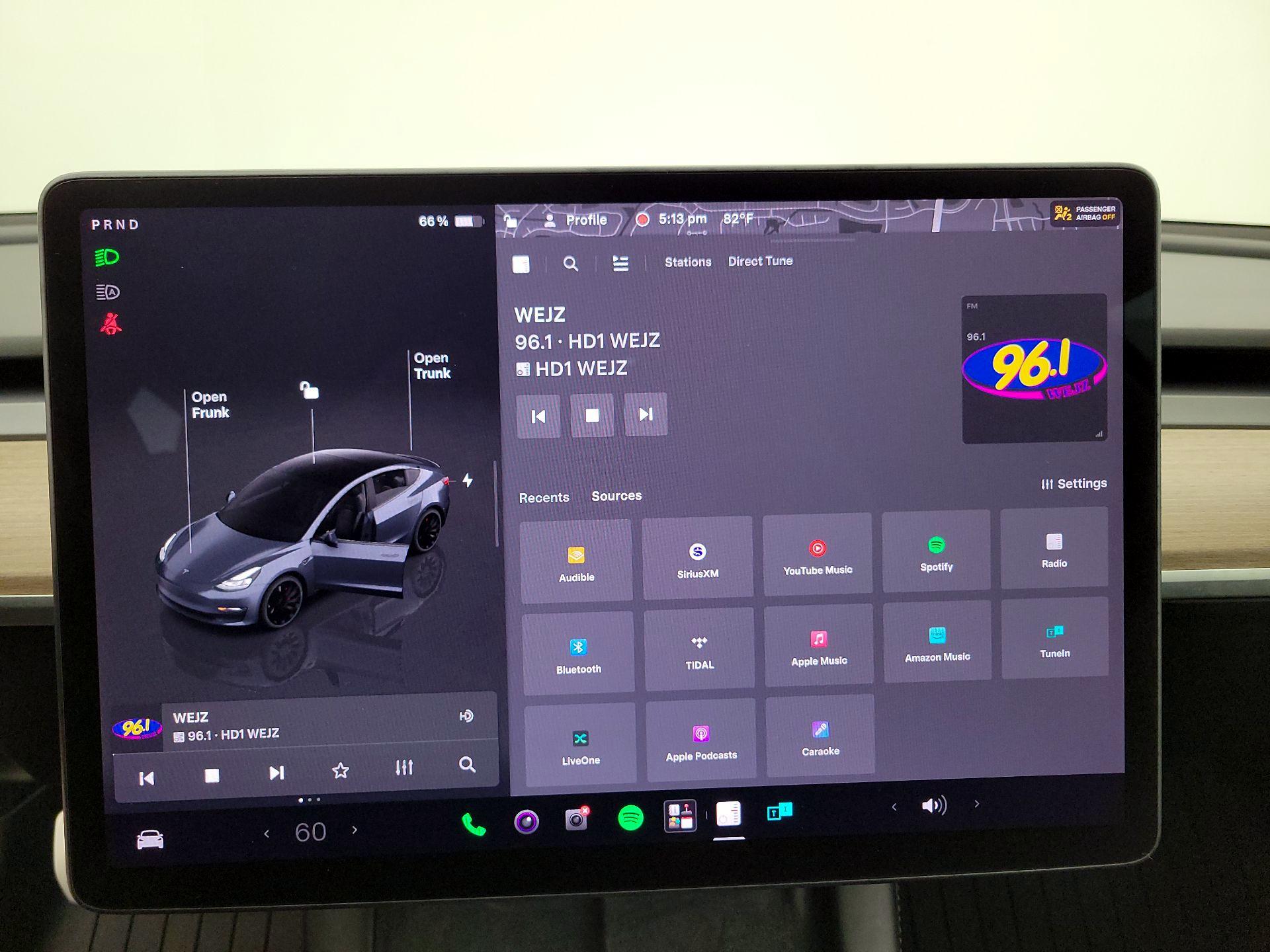 Thumbnail: 2023 Tesla Model 3 - 15