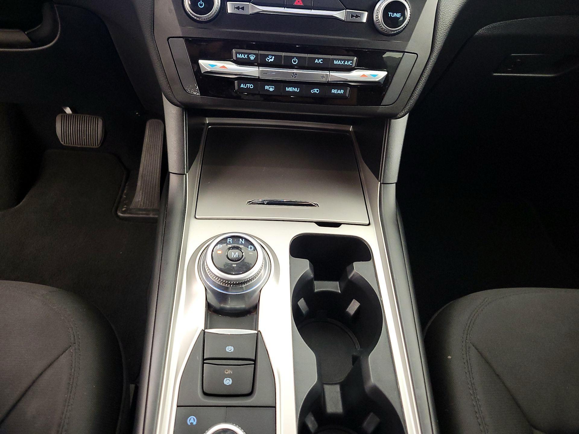 Thumbnail: 2020 Ford Explorer - 17