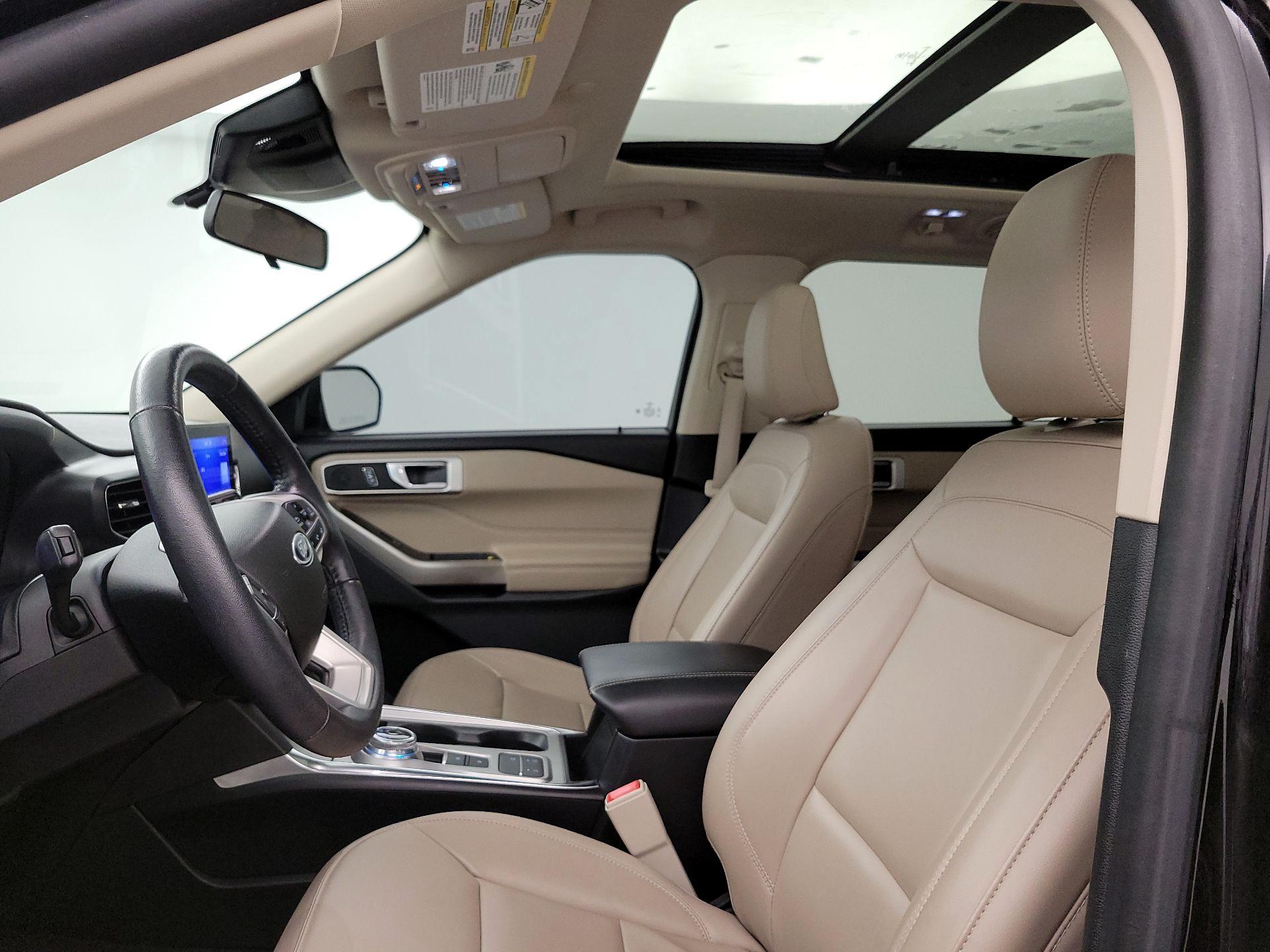 Thumbnail: 2022 Ford Explorer - 17