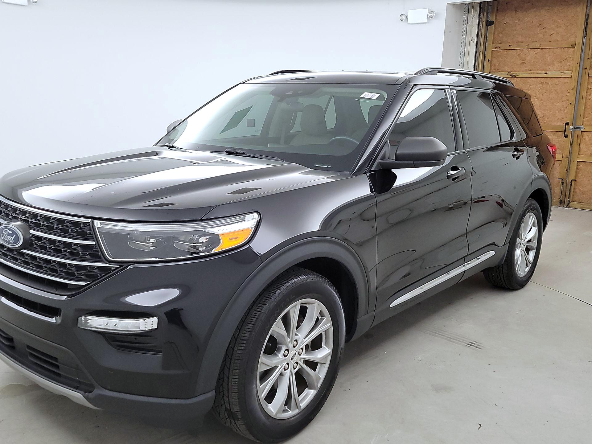 Thumbnail: 2022 Ford Explorer - 3
