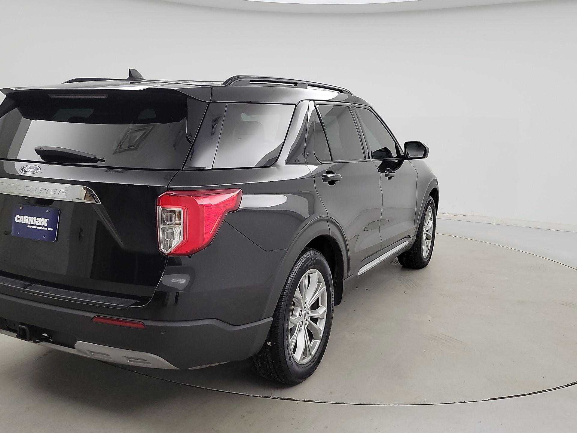 Thumbnail: 2022 Ford Explorer - 5