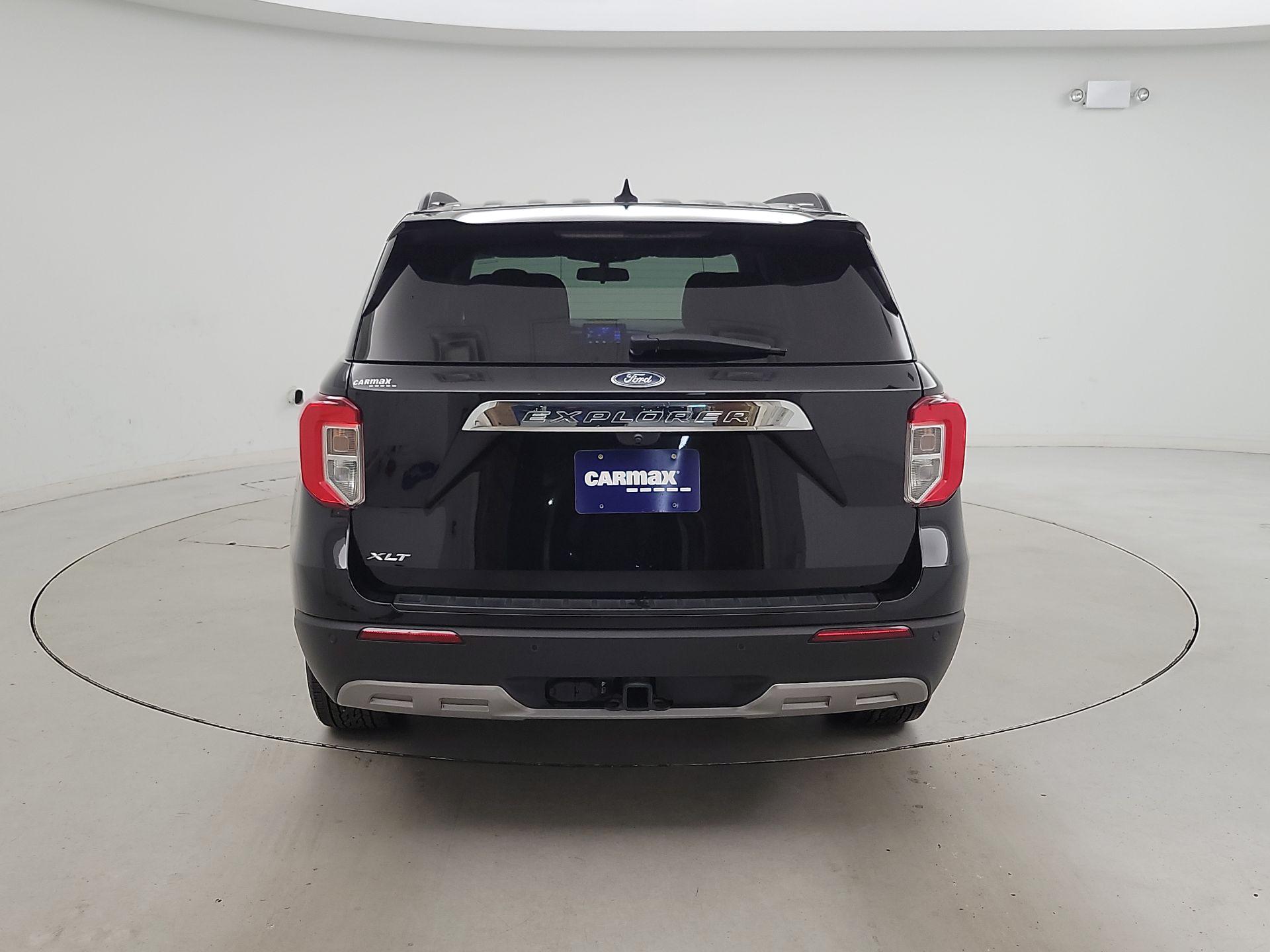 Thumbnail: 2022 Ford Explorer - 6