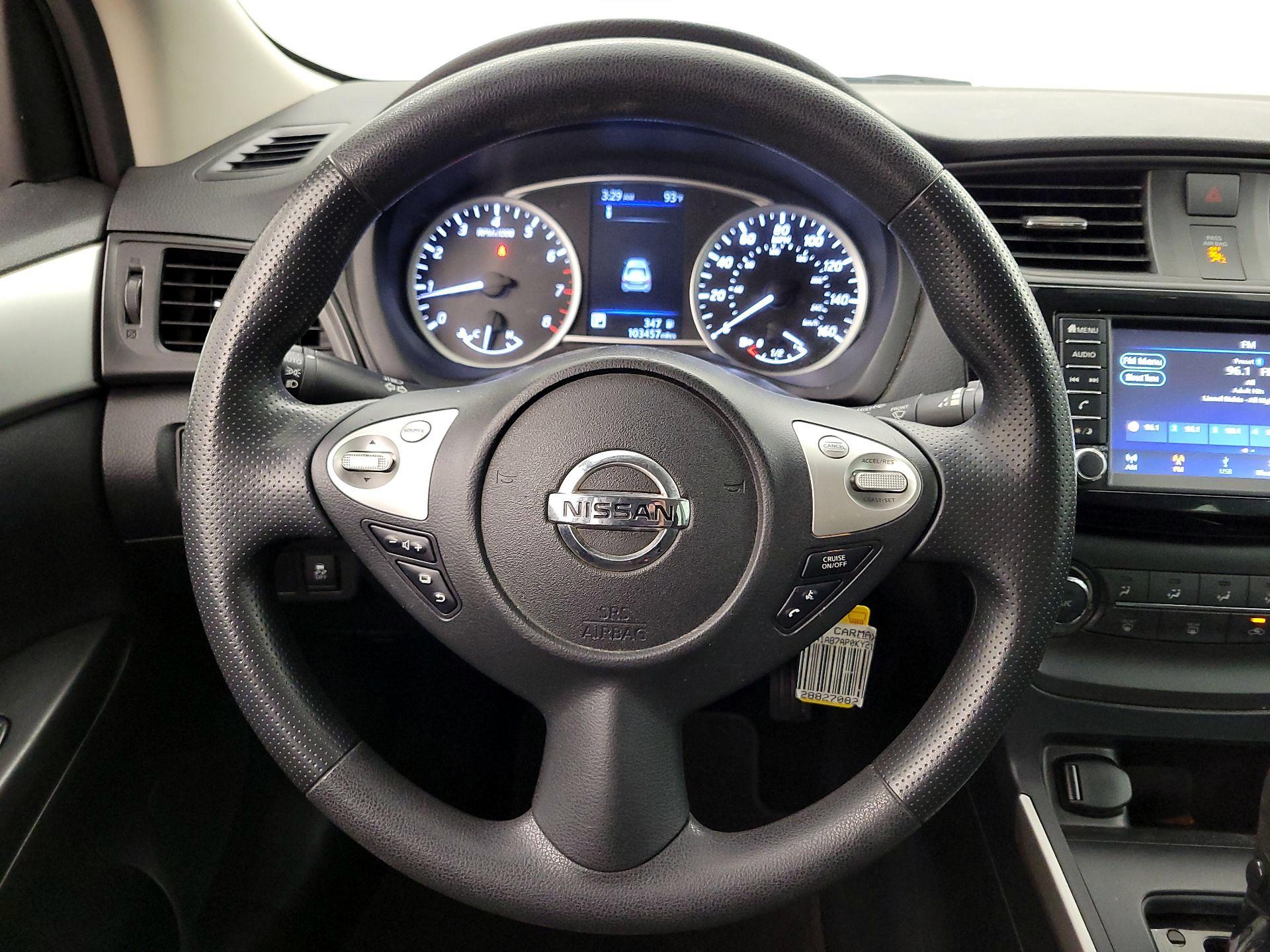 Thumbnail: 2019 Nissan Sentra - 10