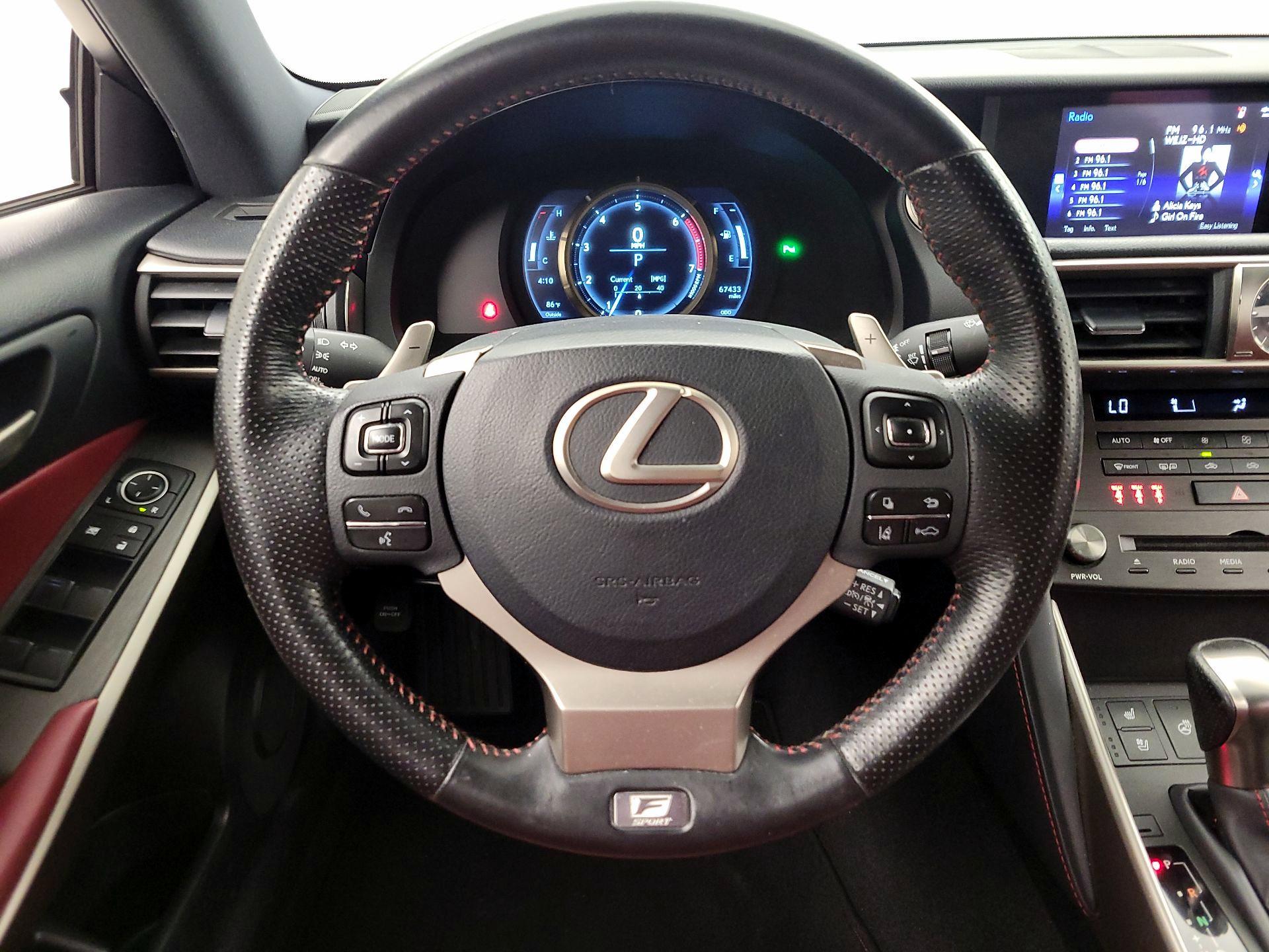 Thumbnail: 2019 Lexus IS - 10