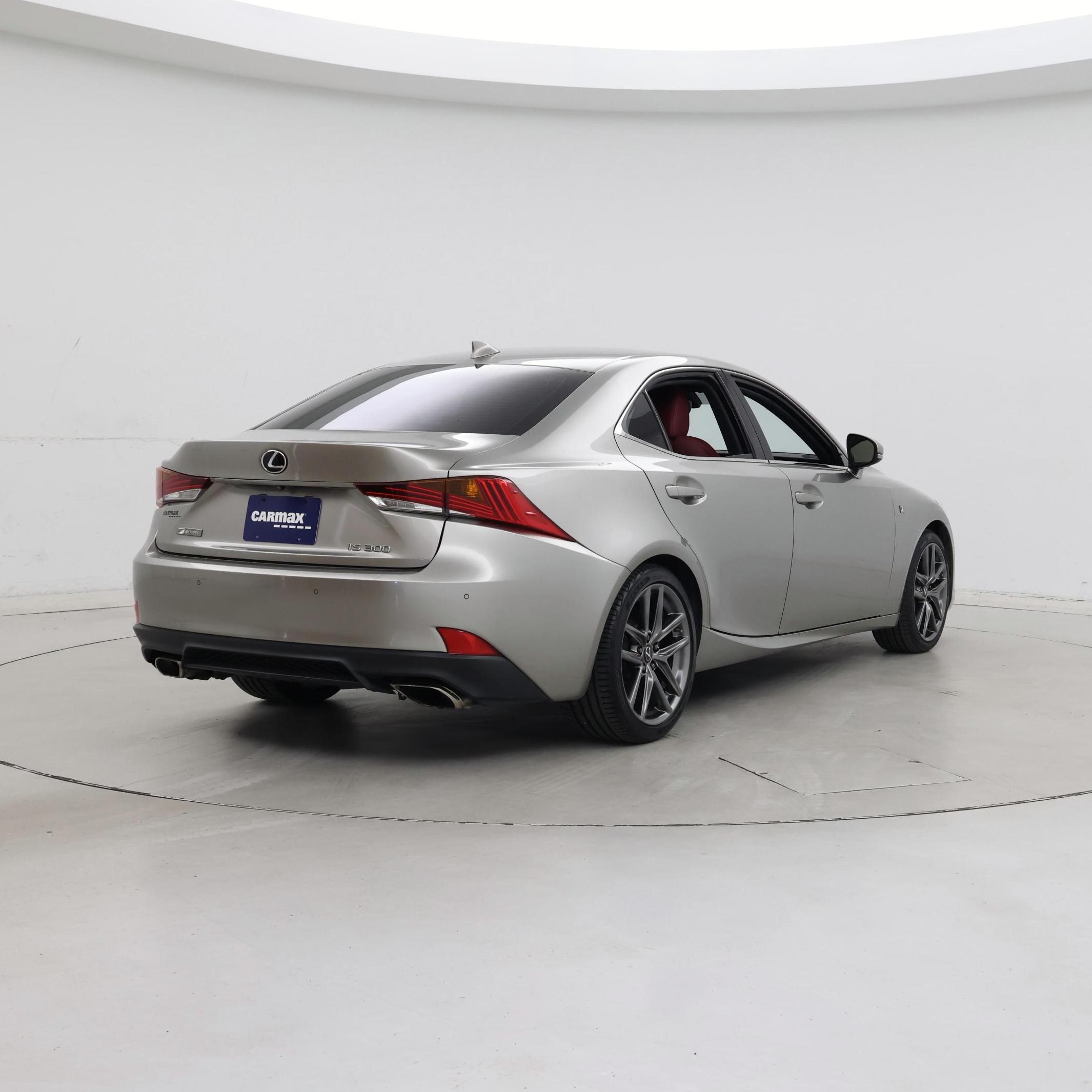 Thumbnail: 2019 Lexus IS - 8