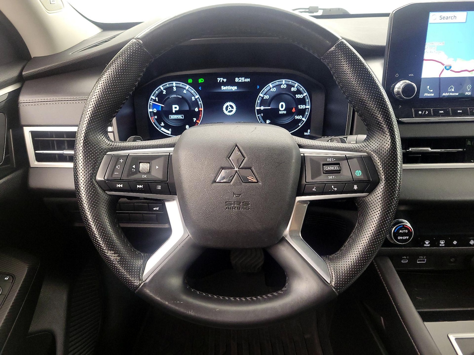 2024 Mitsubishi Outlander SE - Photo 11