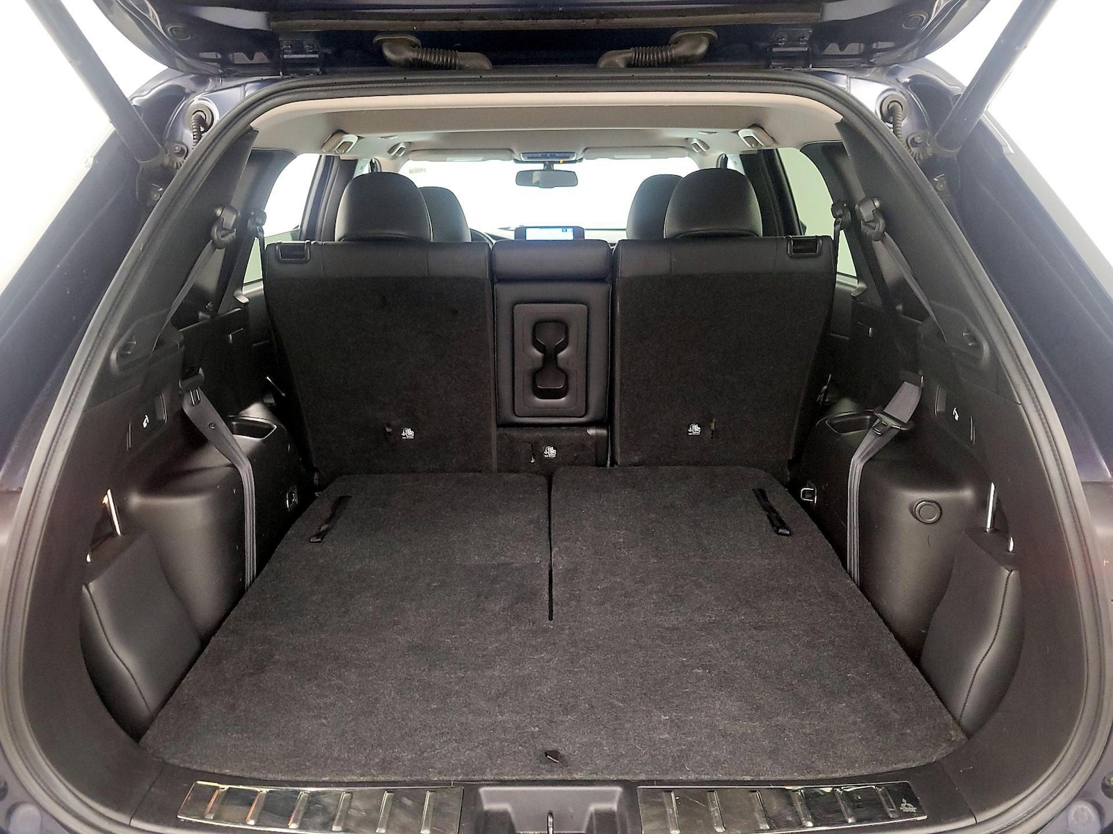 2024 Mitsubishi Outlander SE - Photo 25
