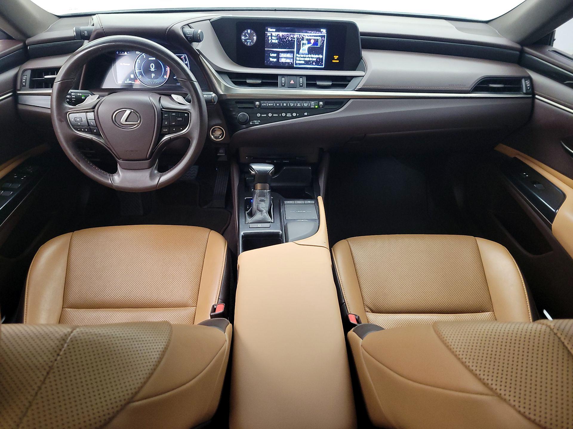 Thumbnail: 2020 Lexus ES - 9