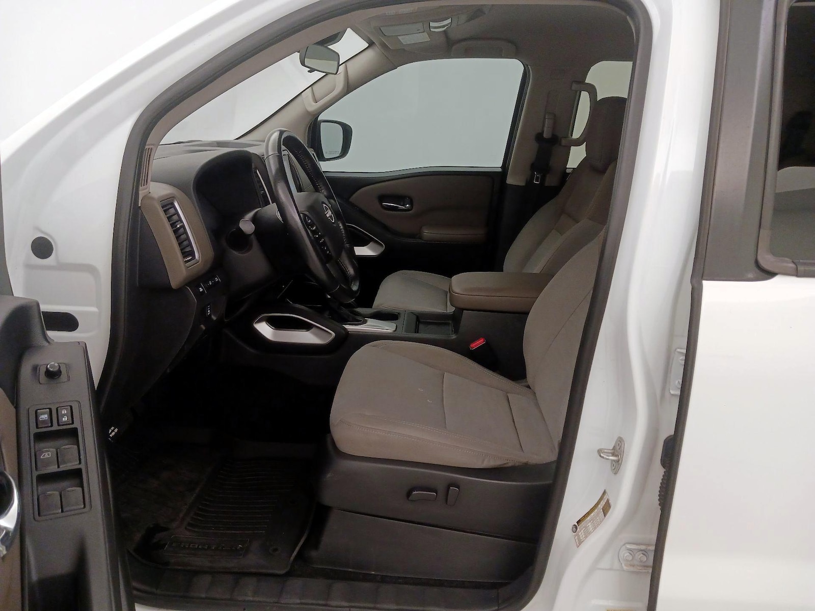 2022 Nissan Frontier SV - Photo 12
