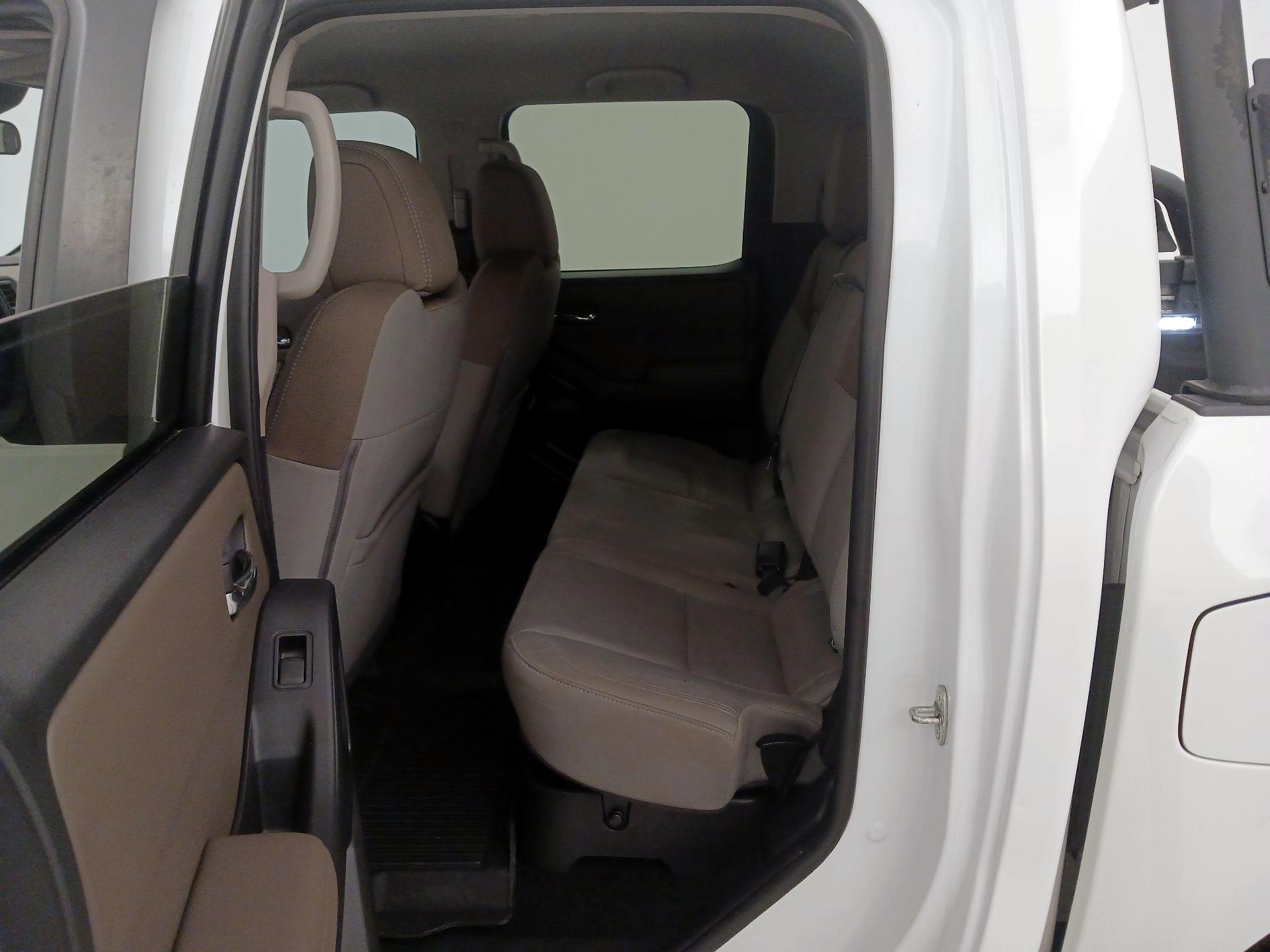 Thumbnail: 2022 Nissan Frontier - 19