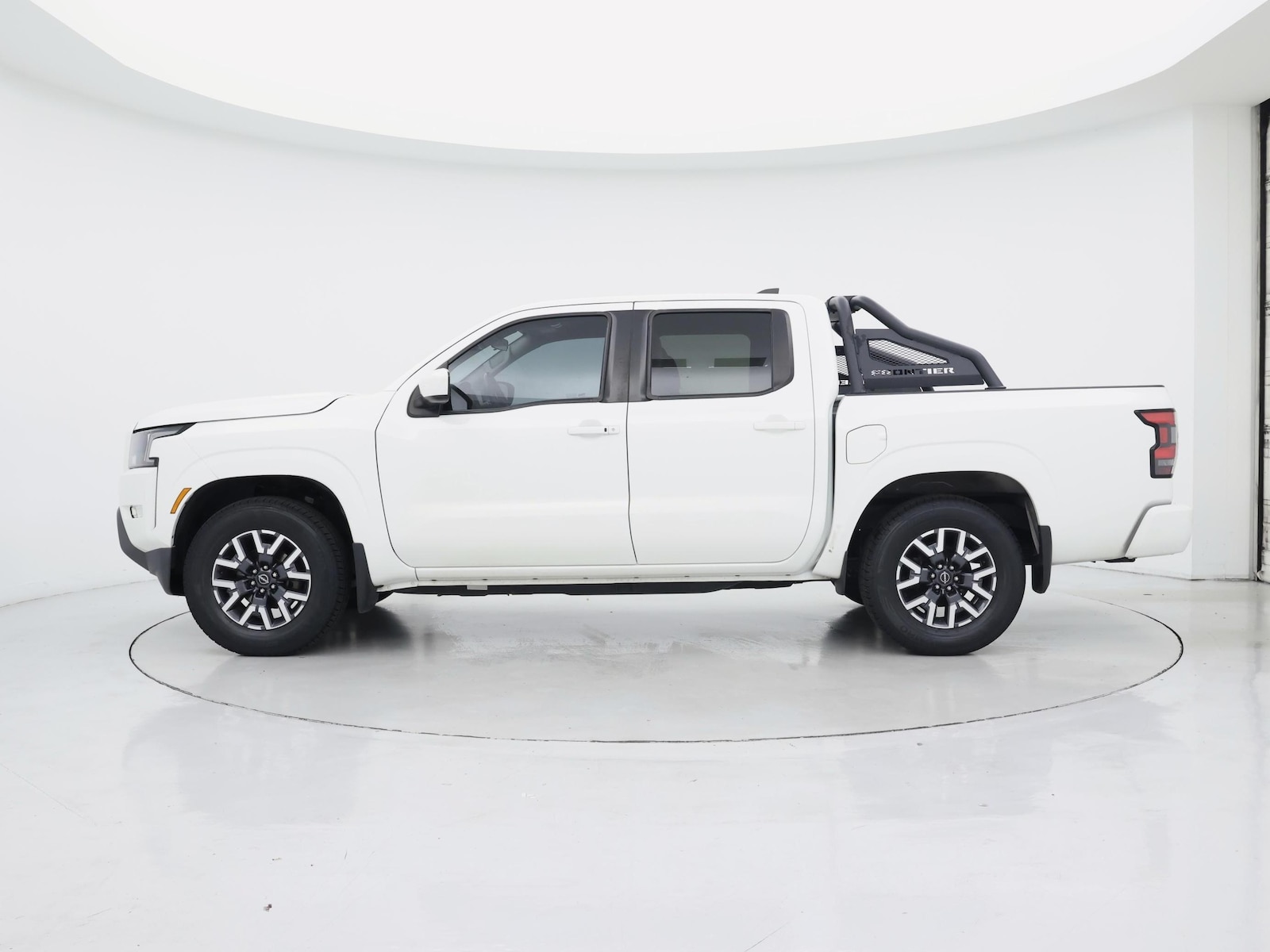 2022 Nissan Frontier SV - Photo 4
