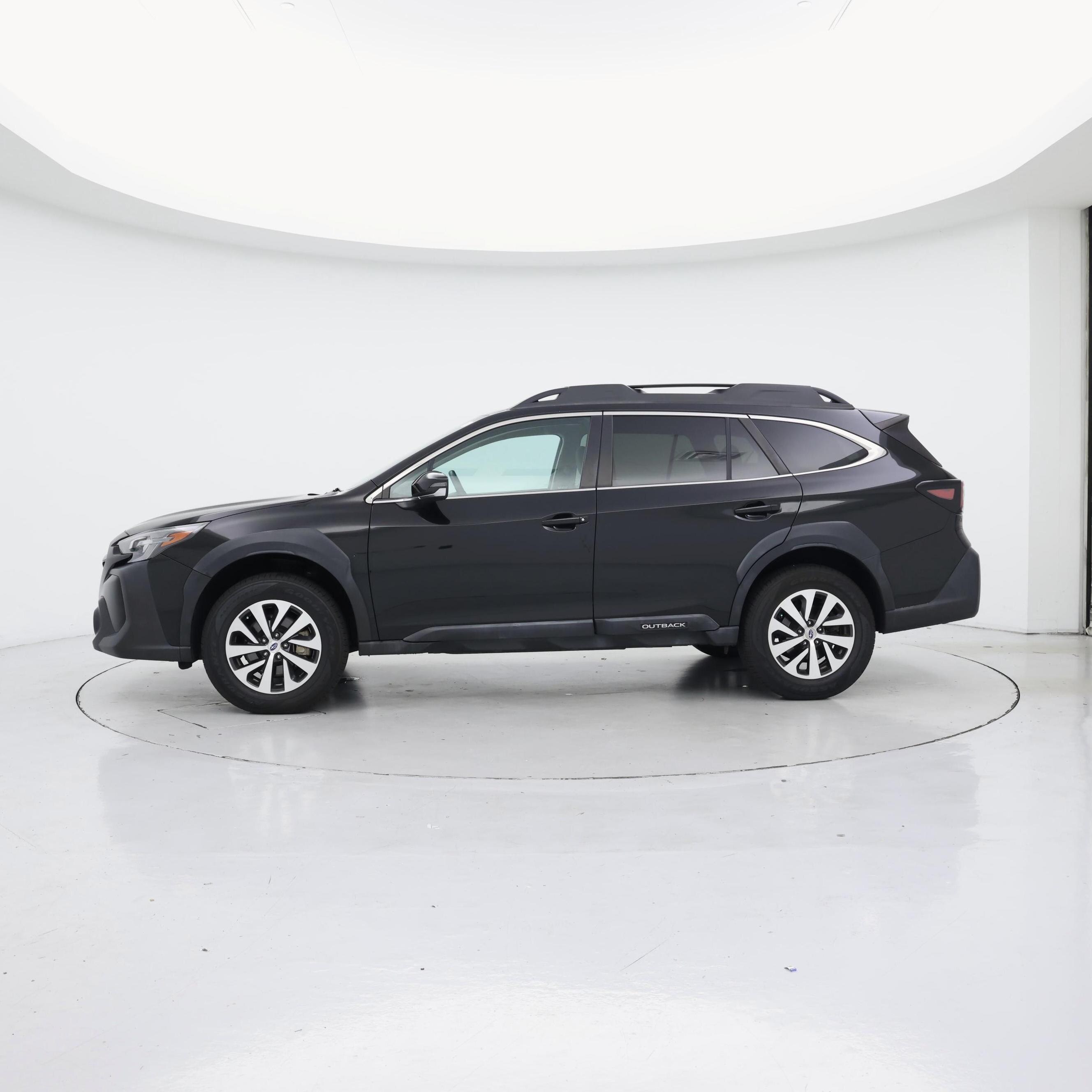 Thumbnail: 2023 Subaru Outback - 3