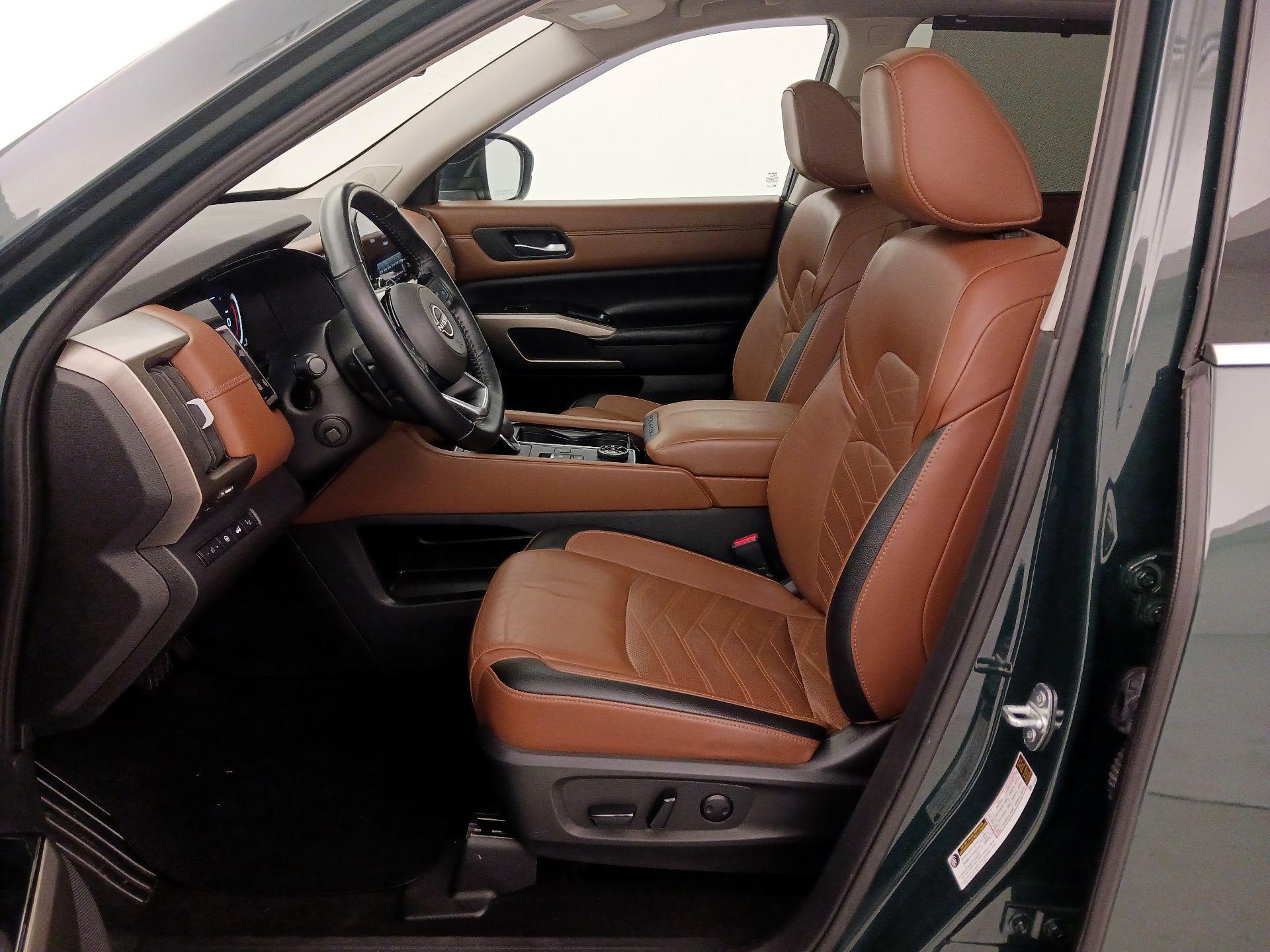 Thumbnail: 2023 Nissan Pathfinder - 11
