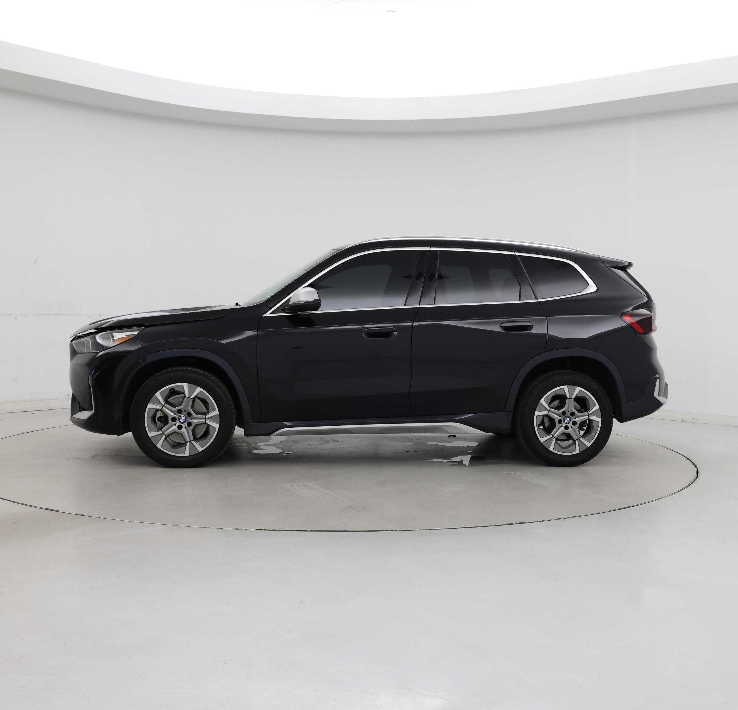 Thumbnail: 2024 BMW X1 - 3
