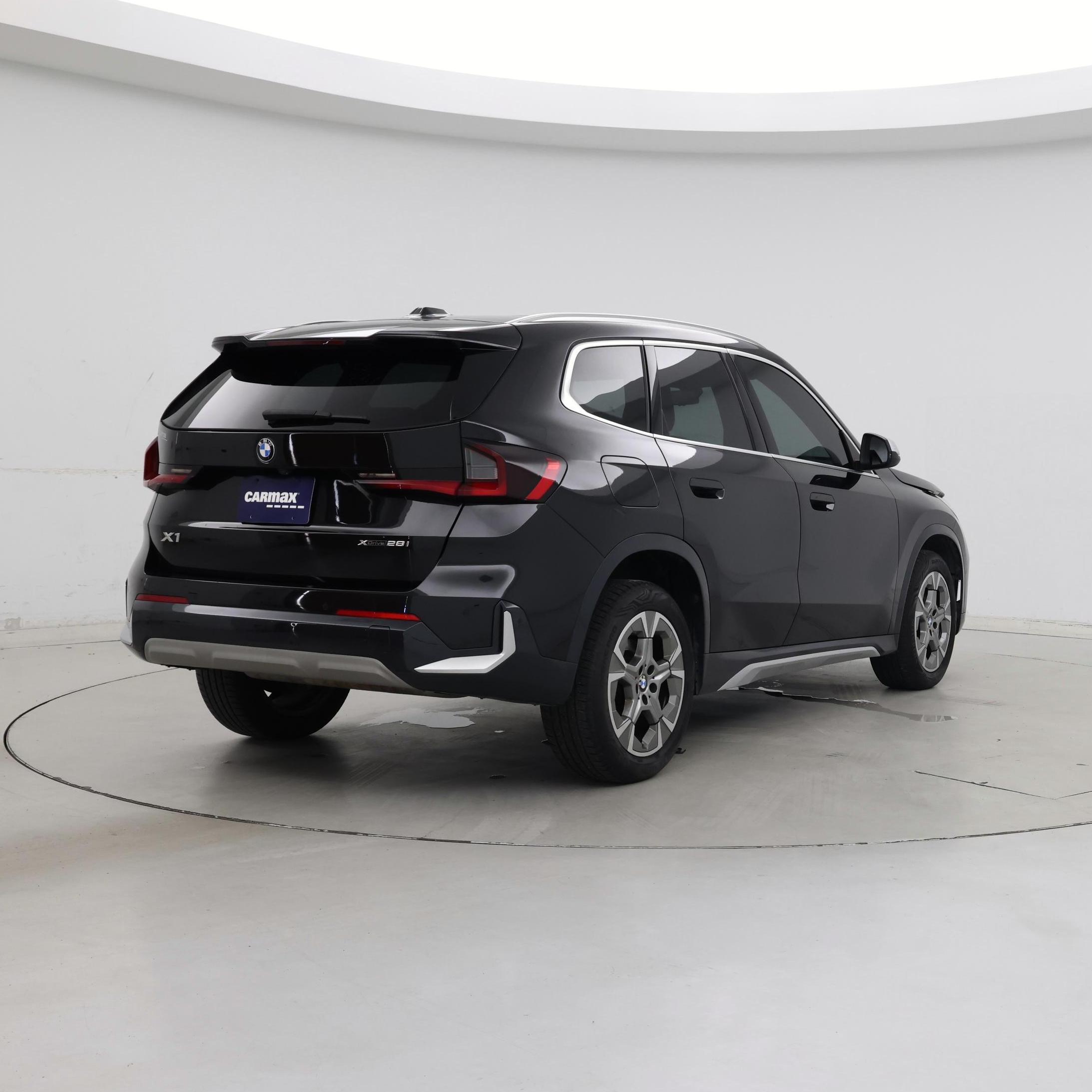 Thumbnail: 2024 BMW X1 - 8