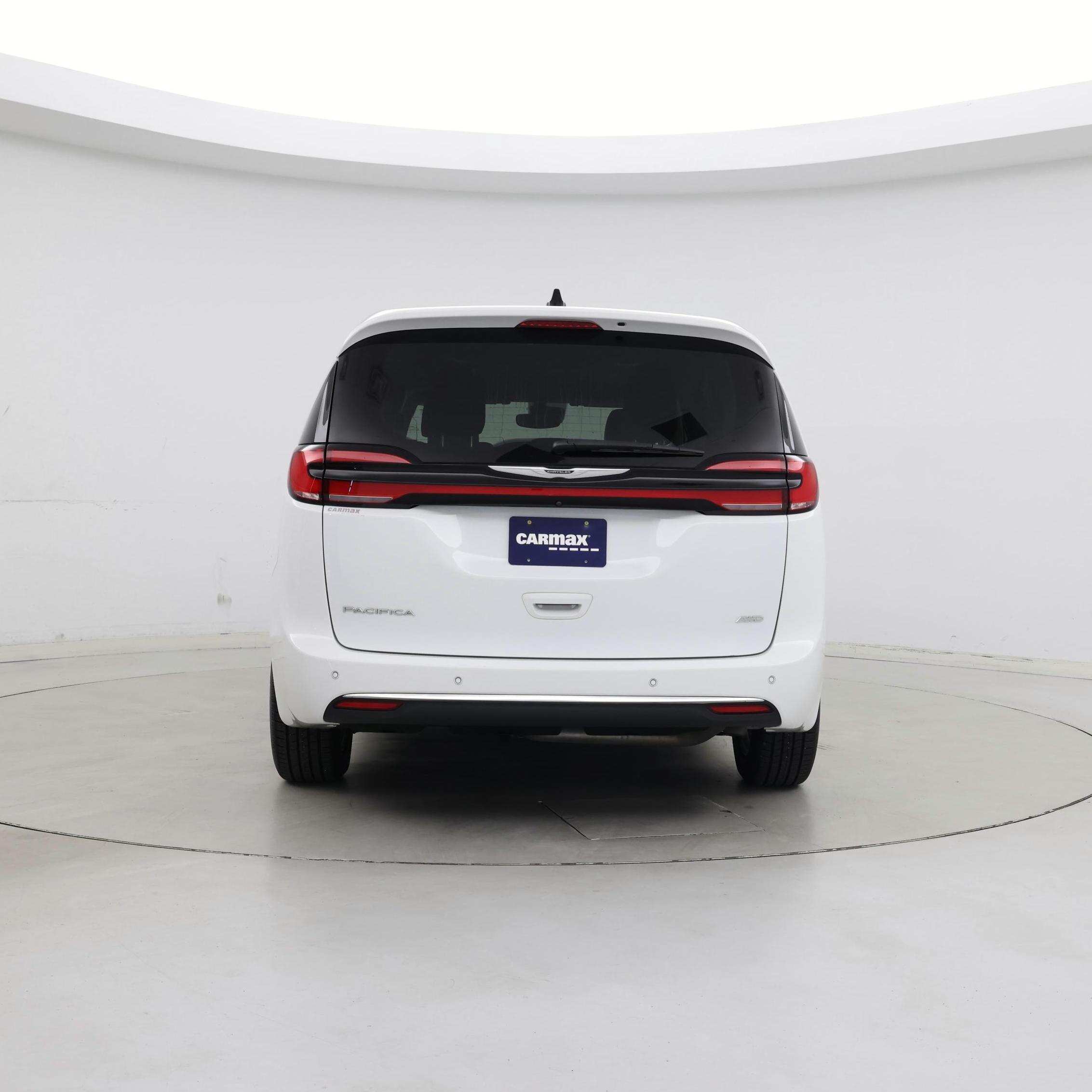 Thumbnail: 2023 Chrysler Pacifica - 6