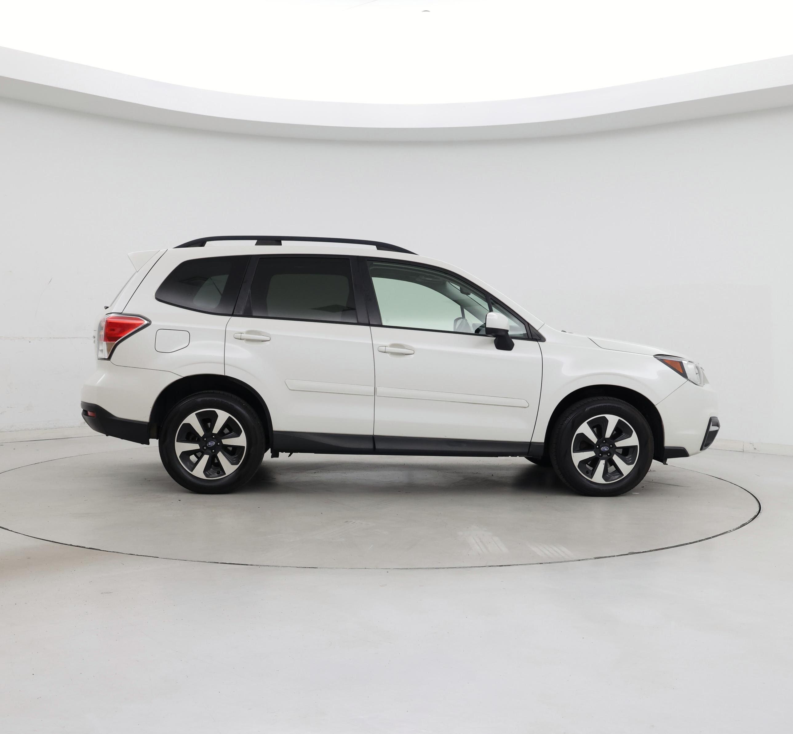 Thumbnail: 2017 Subaru Forester - 7