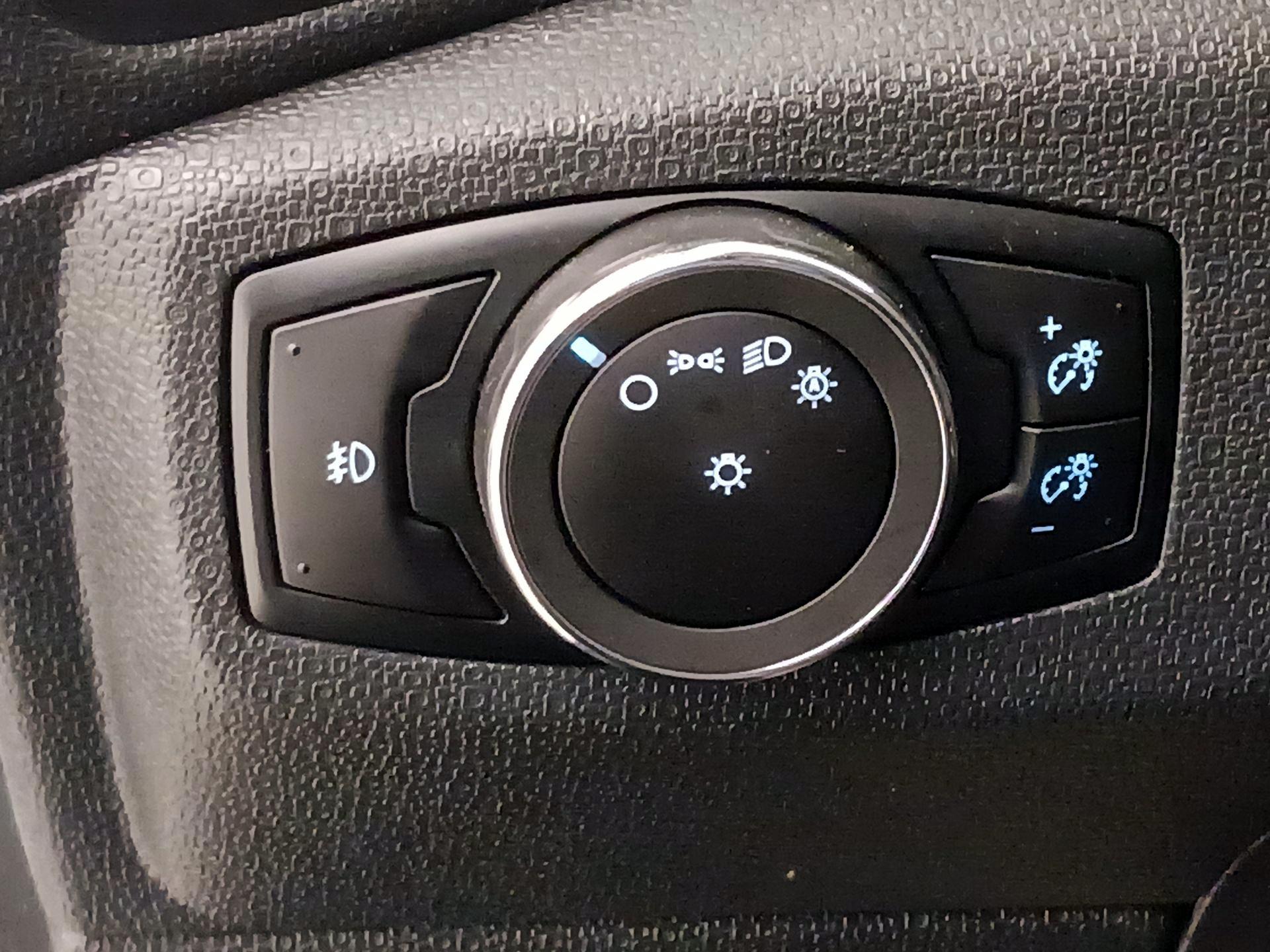 Thumbnail: 2021 Ford EcoSport - 13