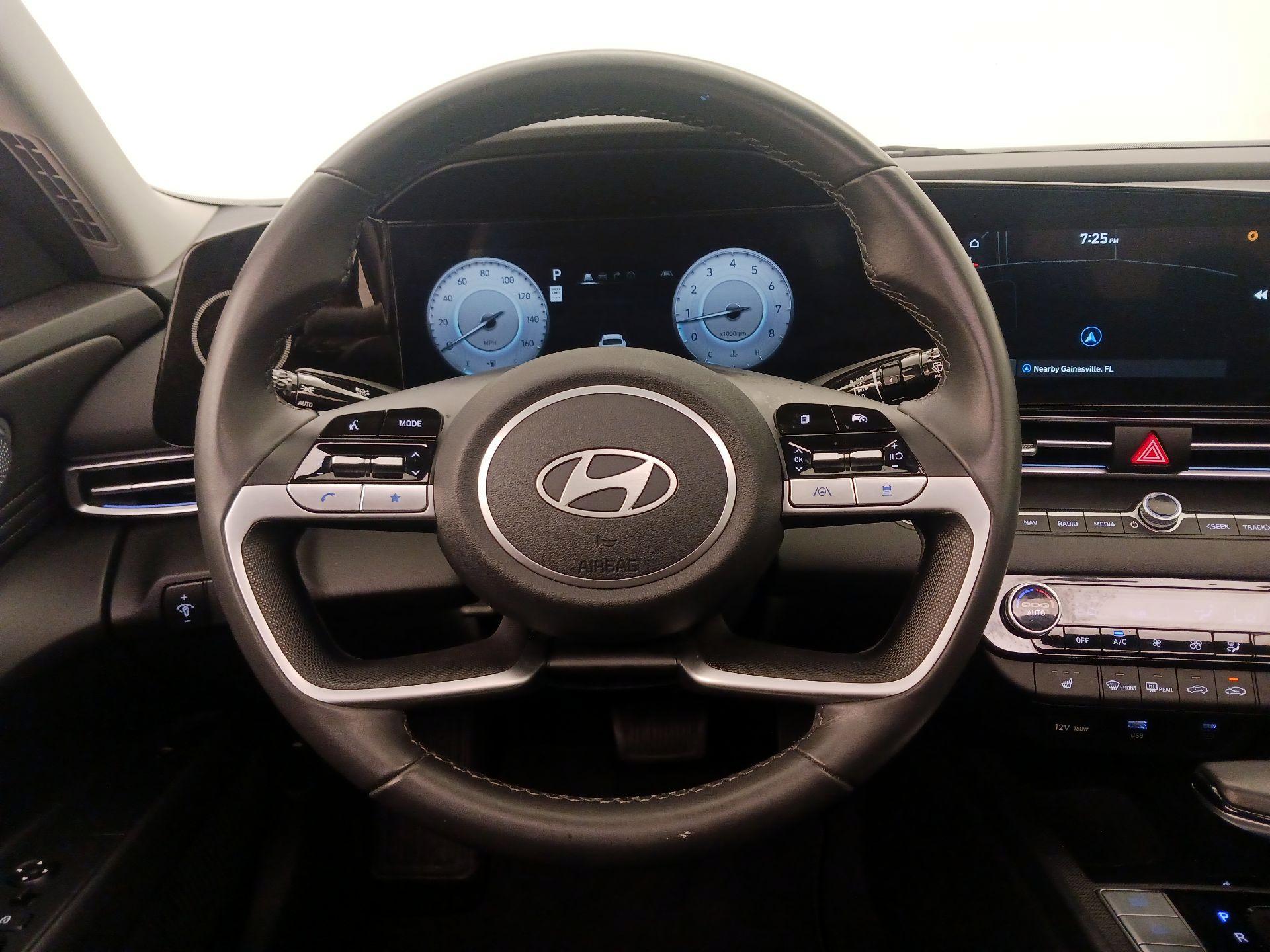 Thumbnail: 2025 Hyundai Elantra - 10